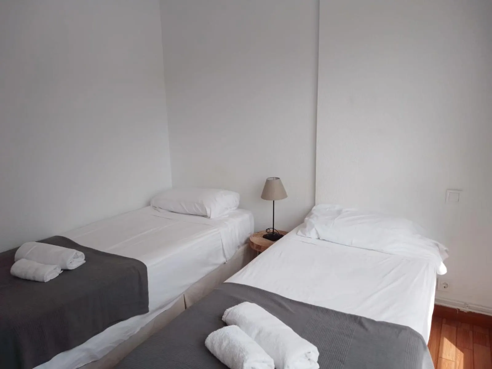 Bed in La Arena Apartamentos Zierbena