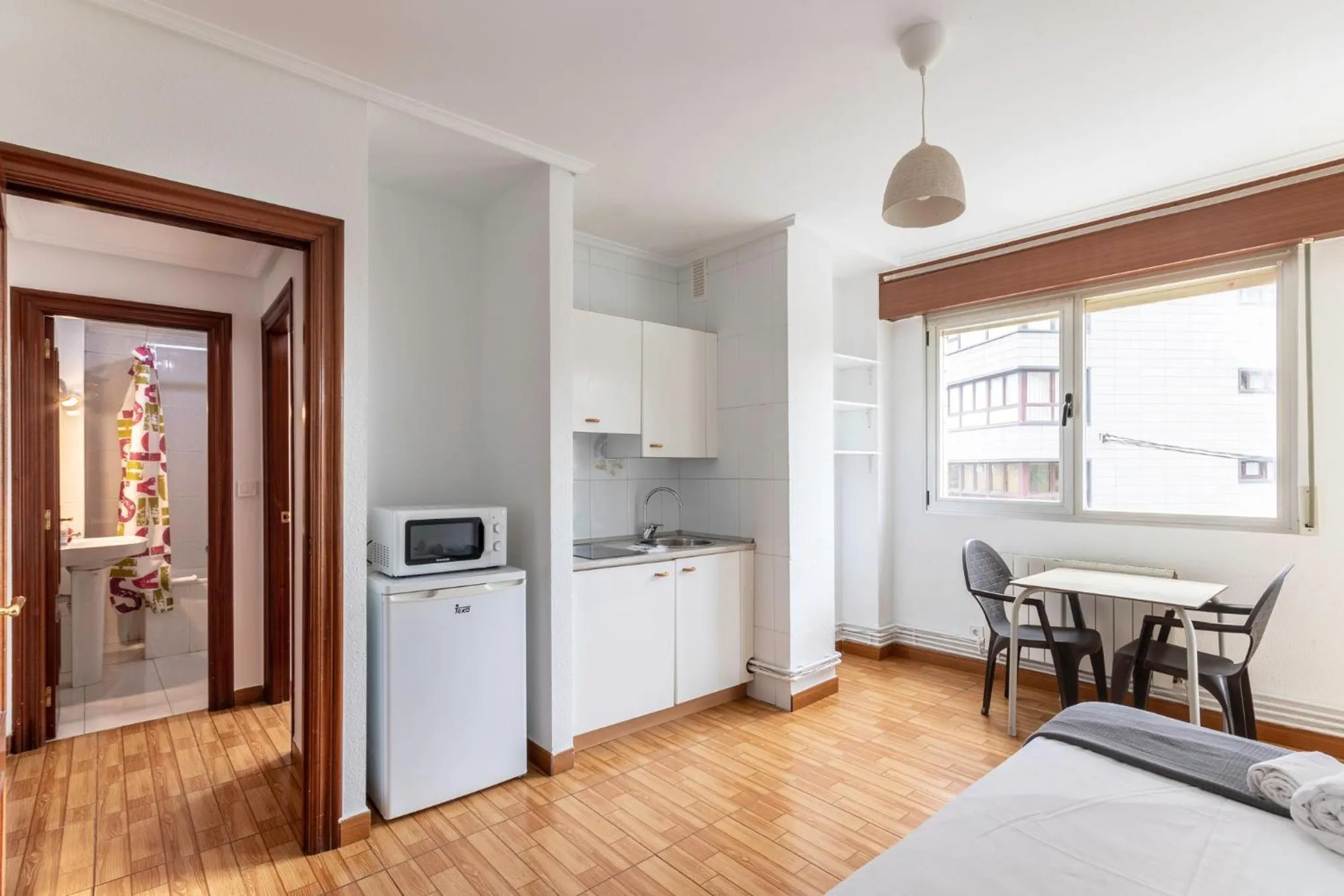 Kitchen or kitchenette in La Arena Apartamentos Zierbena