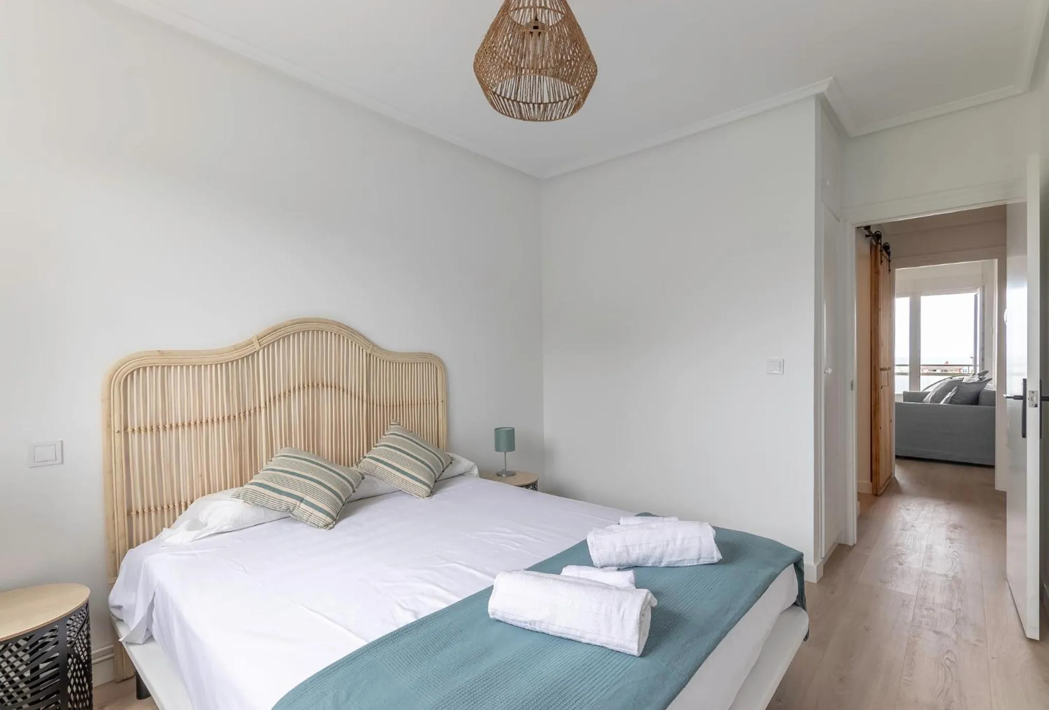 Bed in La Arena Apartamentos Zierbena