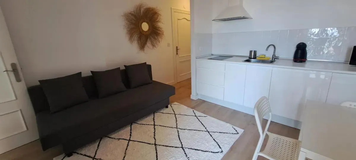 Kitchen or kitchenette in La Arena Apartamentos Zierbena