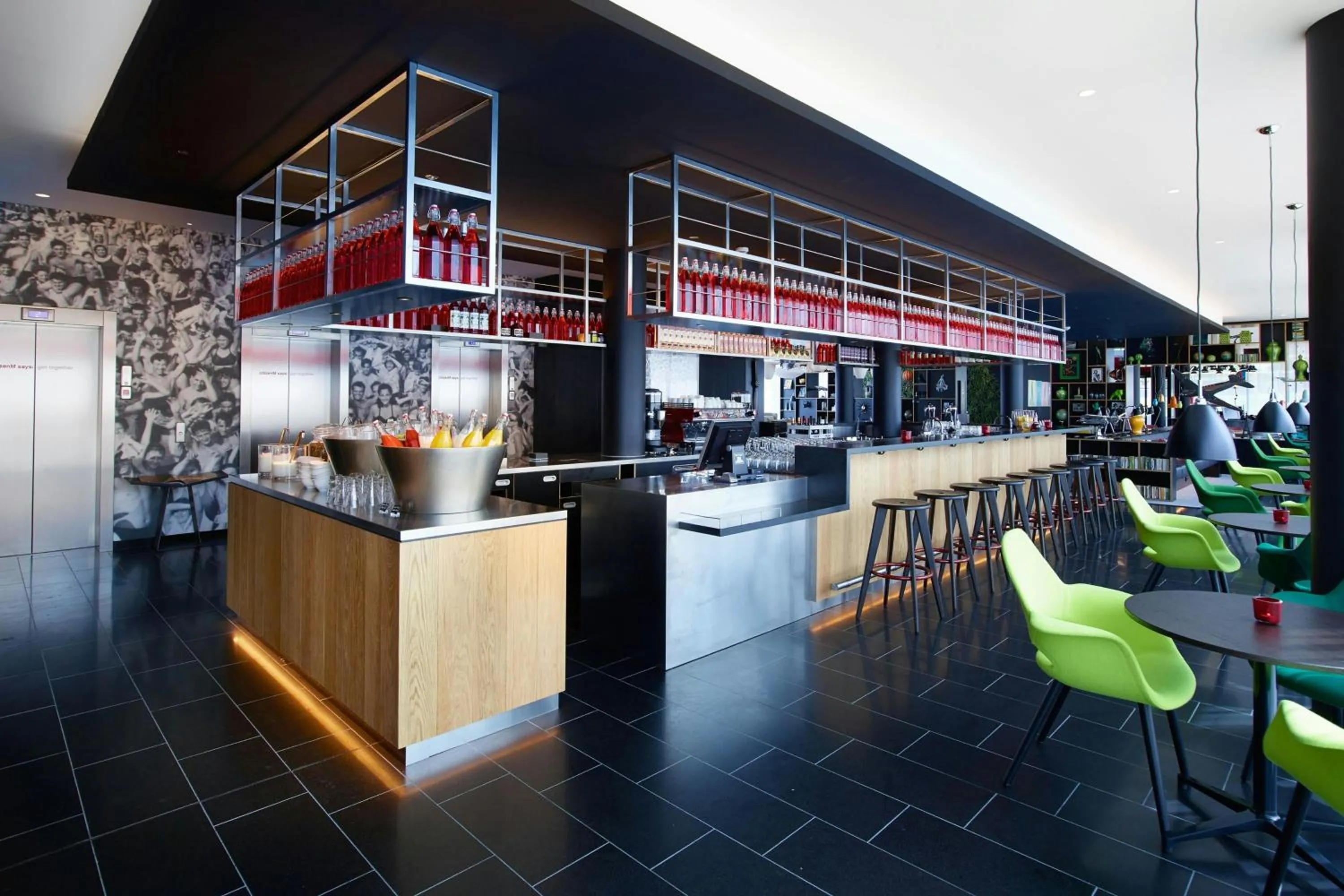 Restaurant/places to eat in citizenM Paris Charles de Gaulle Airport