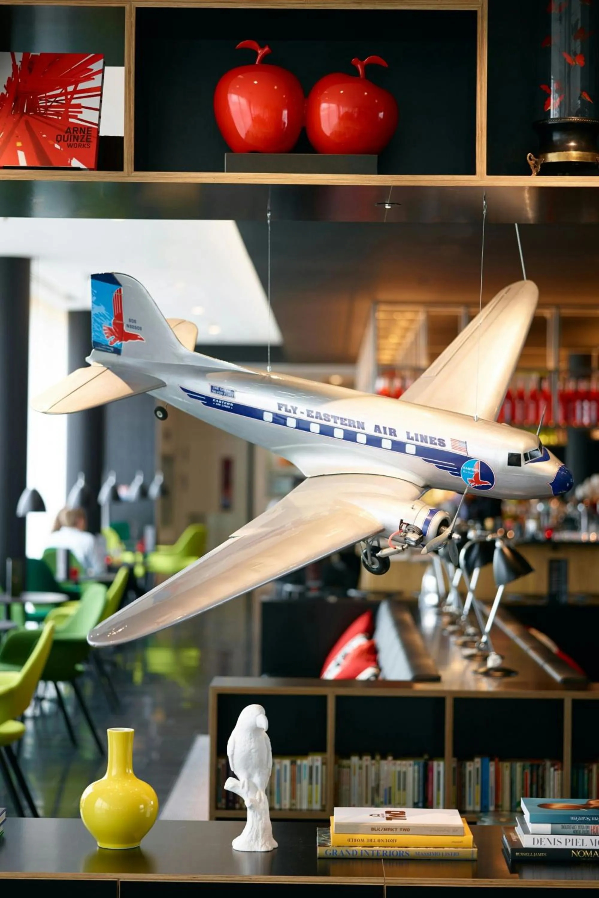 Lobby or reception in citizenM Paris Charles de Gaulle Airport