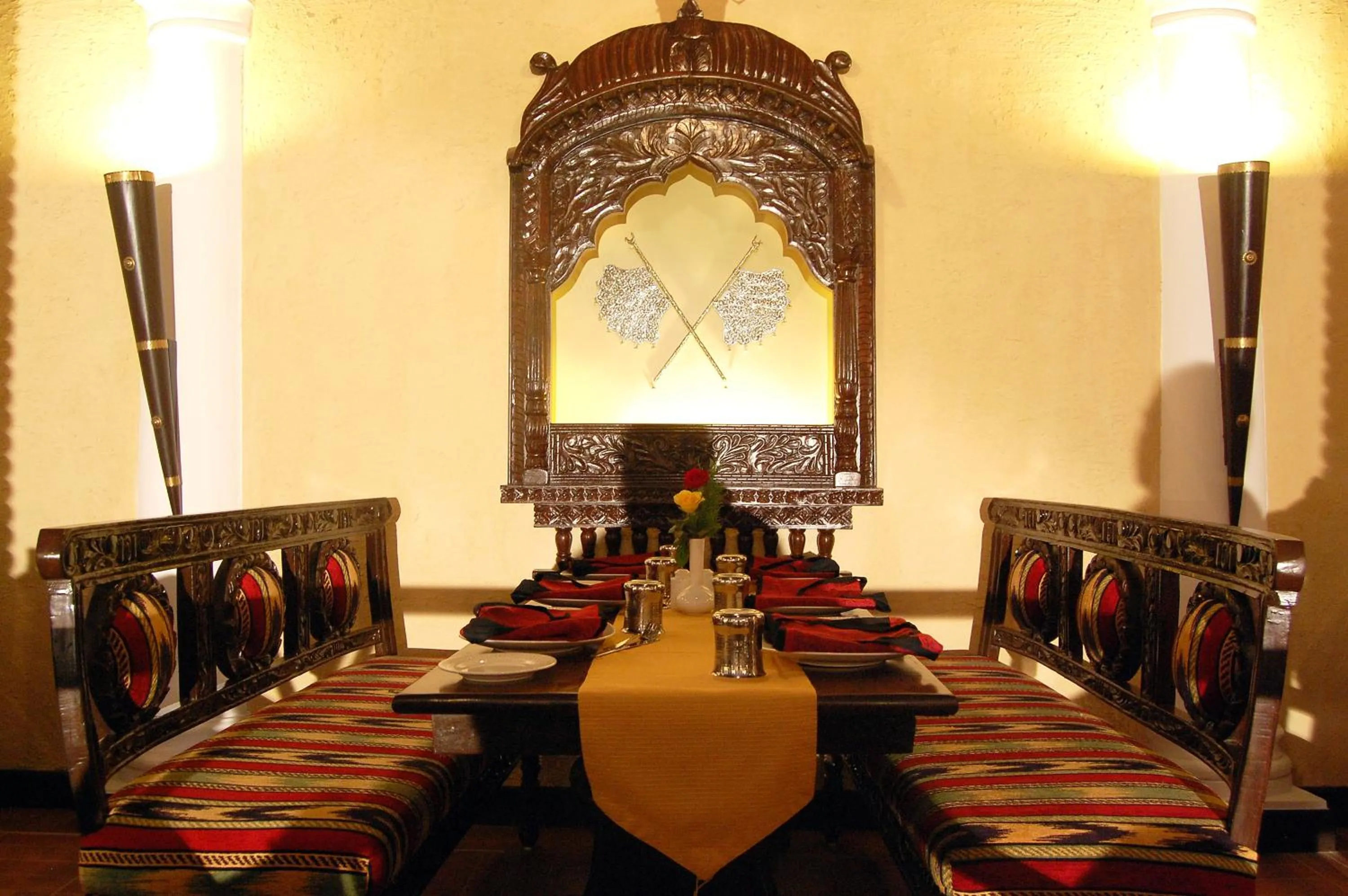 Restaurant/places to eat in Noor-Us-Sabah Palace