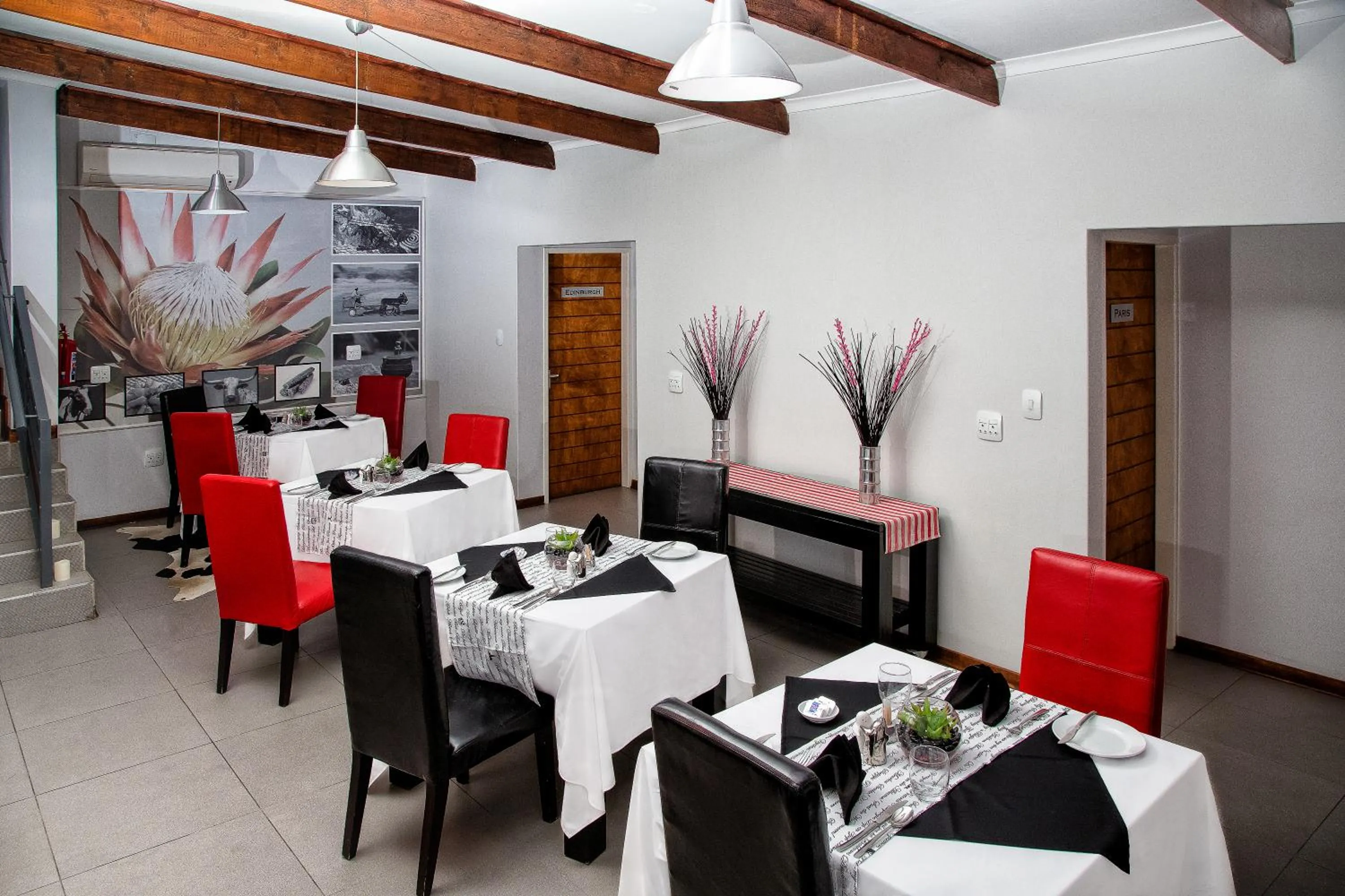 Restaurant/places to eat in Yalla Yalla Boutique Hotel