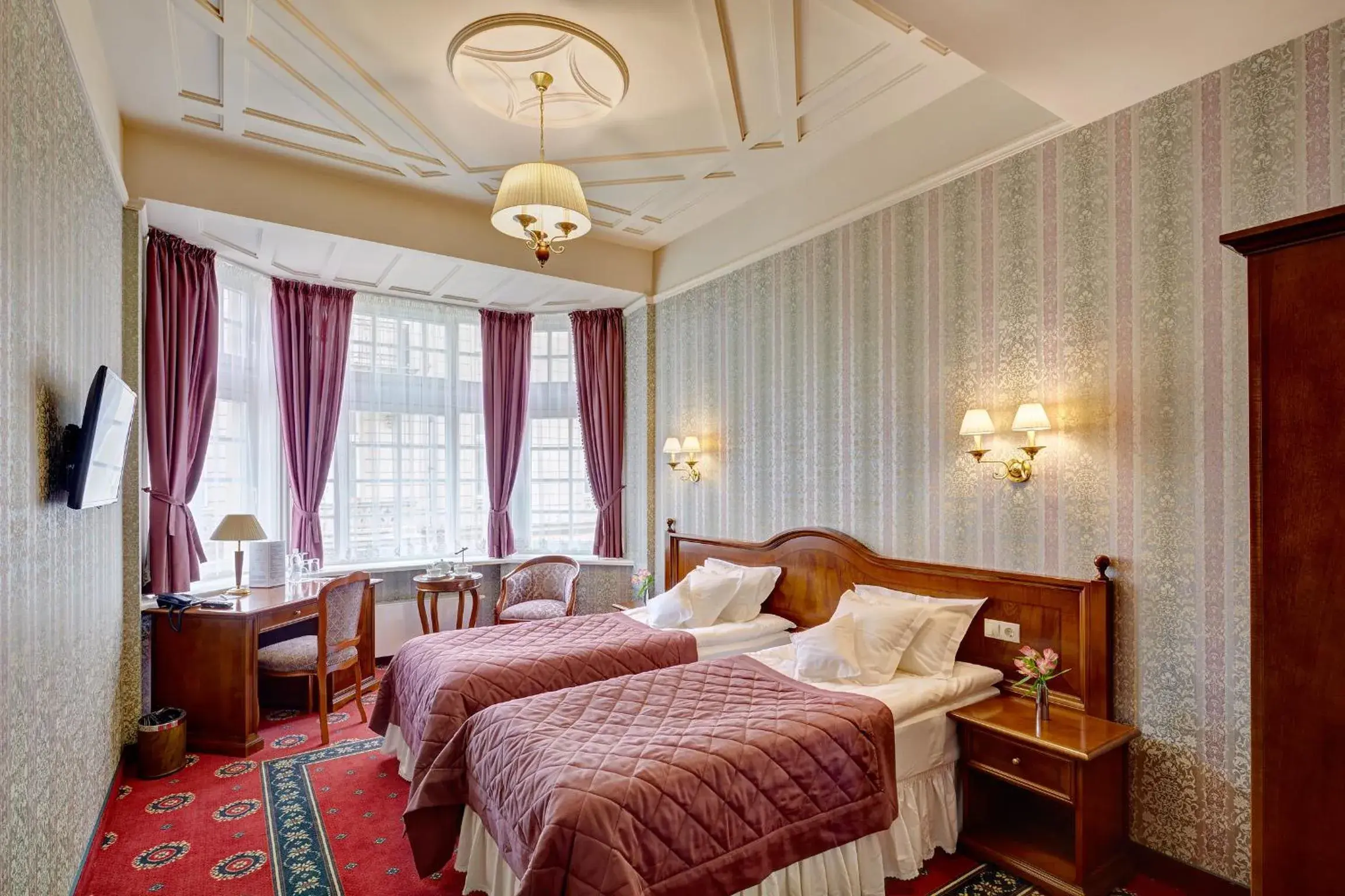 Superior Double or Twin Room Panoramic Windows - single occupancy in Hotel Atlas Deluxe Superior Double or Twin Room Panoramic Windows - single occupancy in Hotel Atlas Deluxe