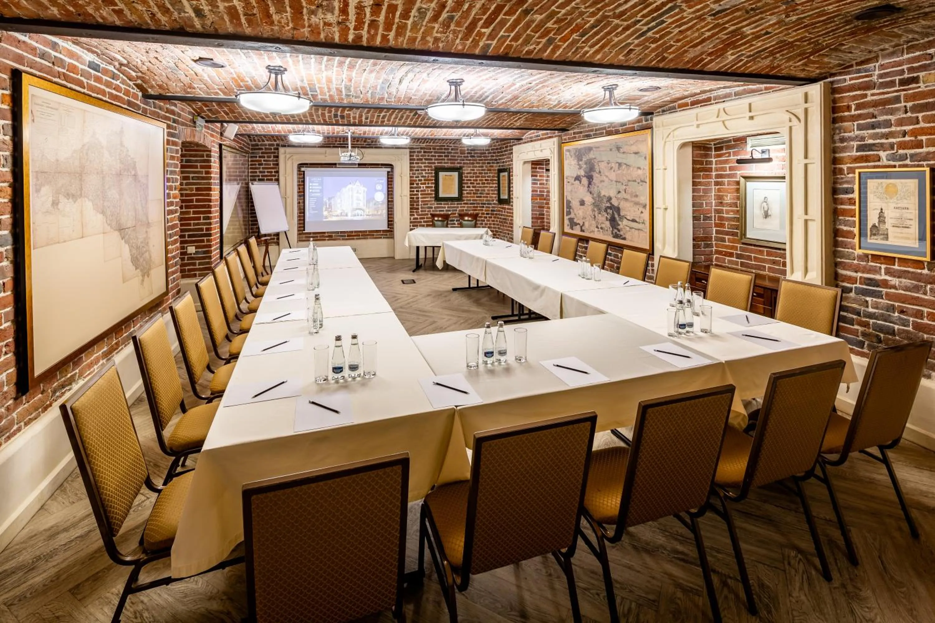 Business facilities in Hotel Atlas Deluxe