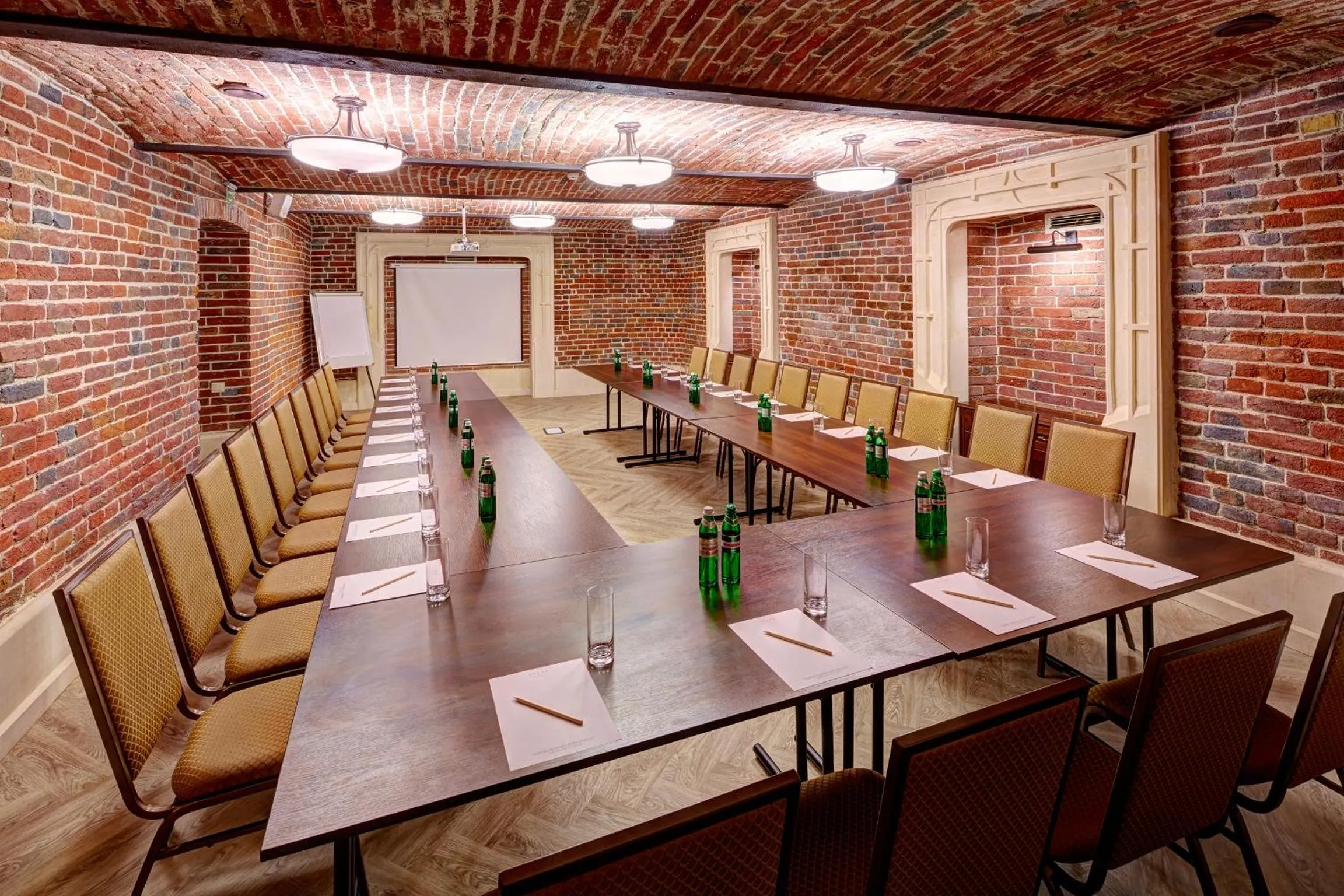 Business facilities in Hotel Atlas Deluxe