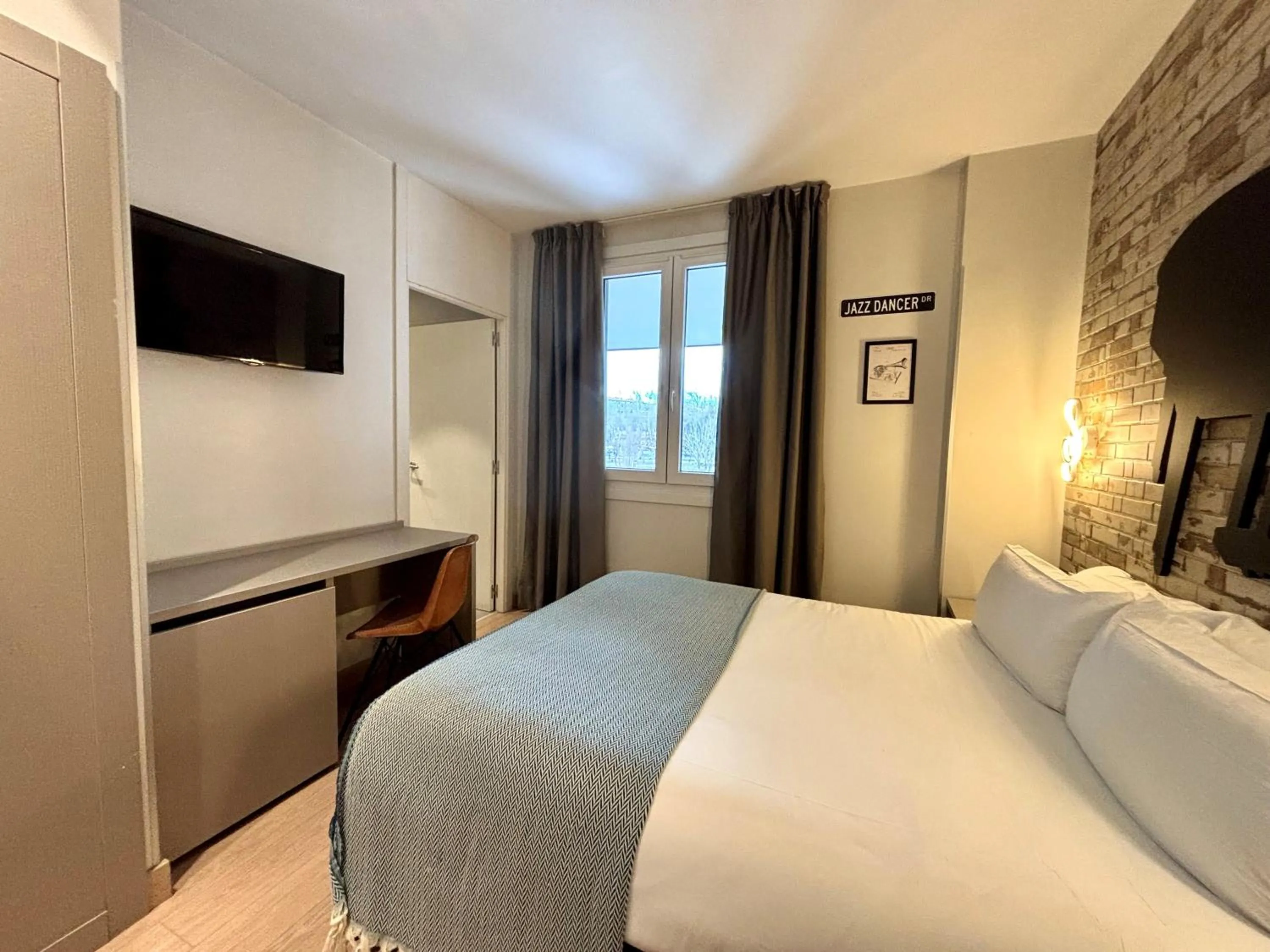 Bed in Casual del Jazz San Sebastián