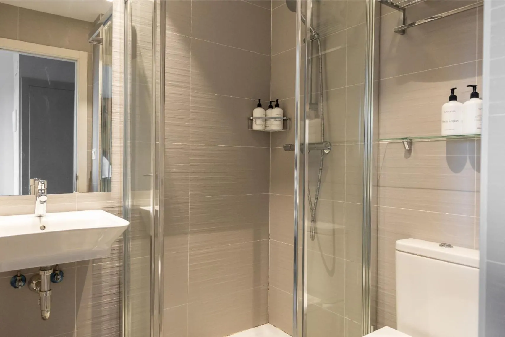 Bathroom in Colectia Hotel Urumea