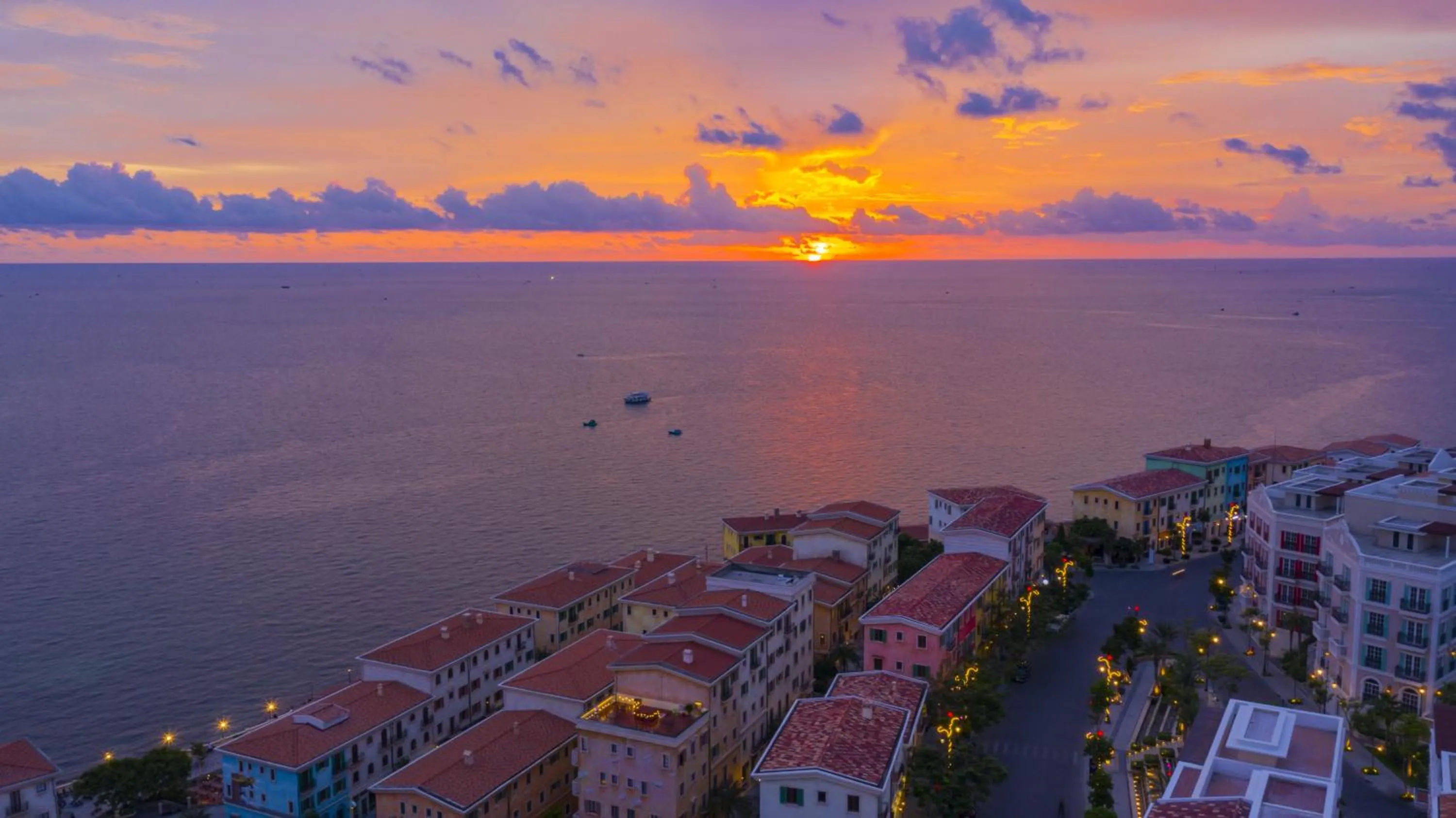 Neighbourhood in SUNSET BAY RETREAT