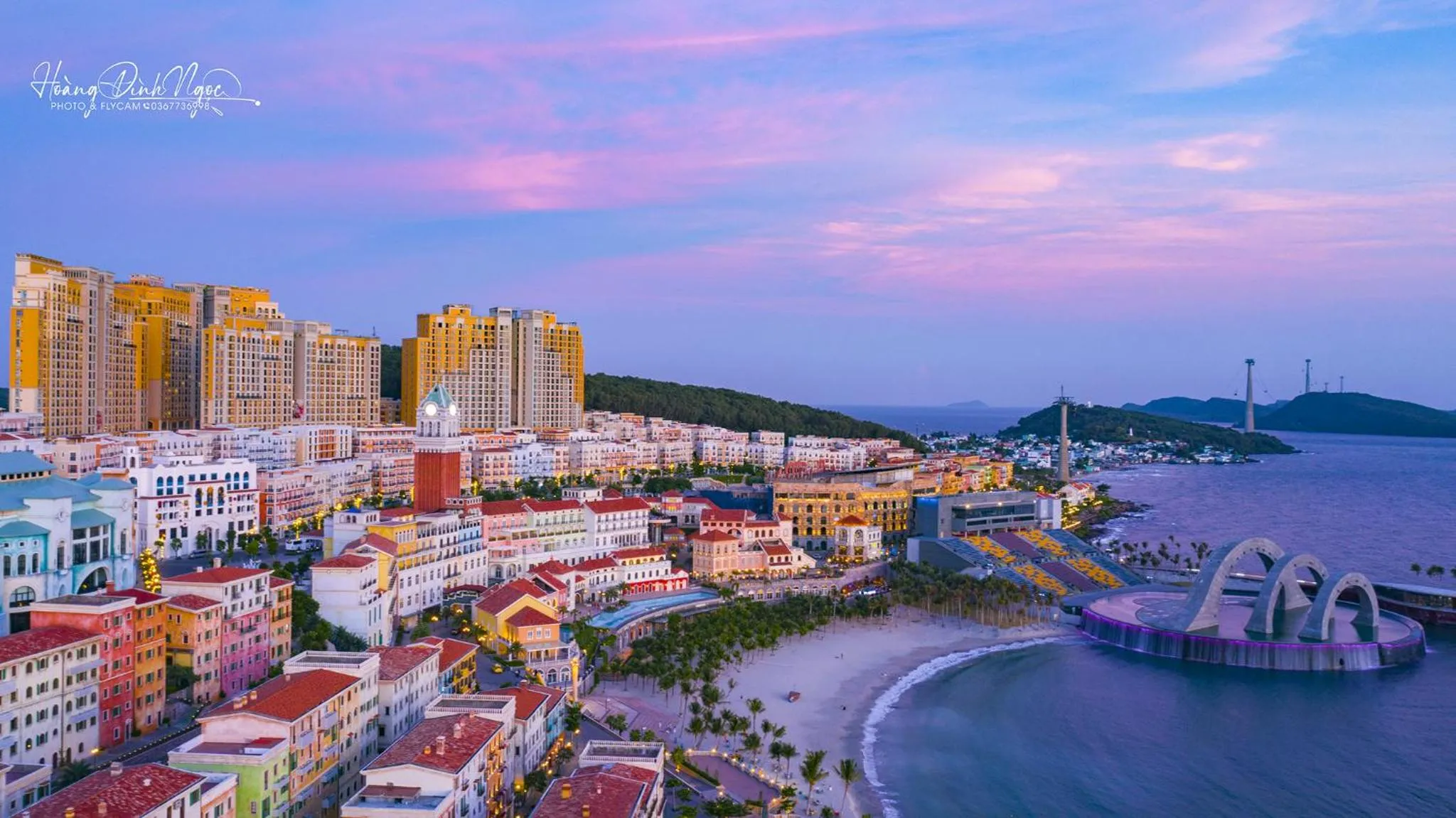 Nearby landmark in SUNSET BAY RETREAT