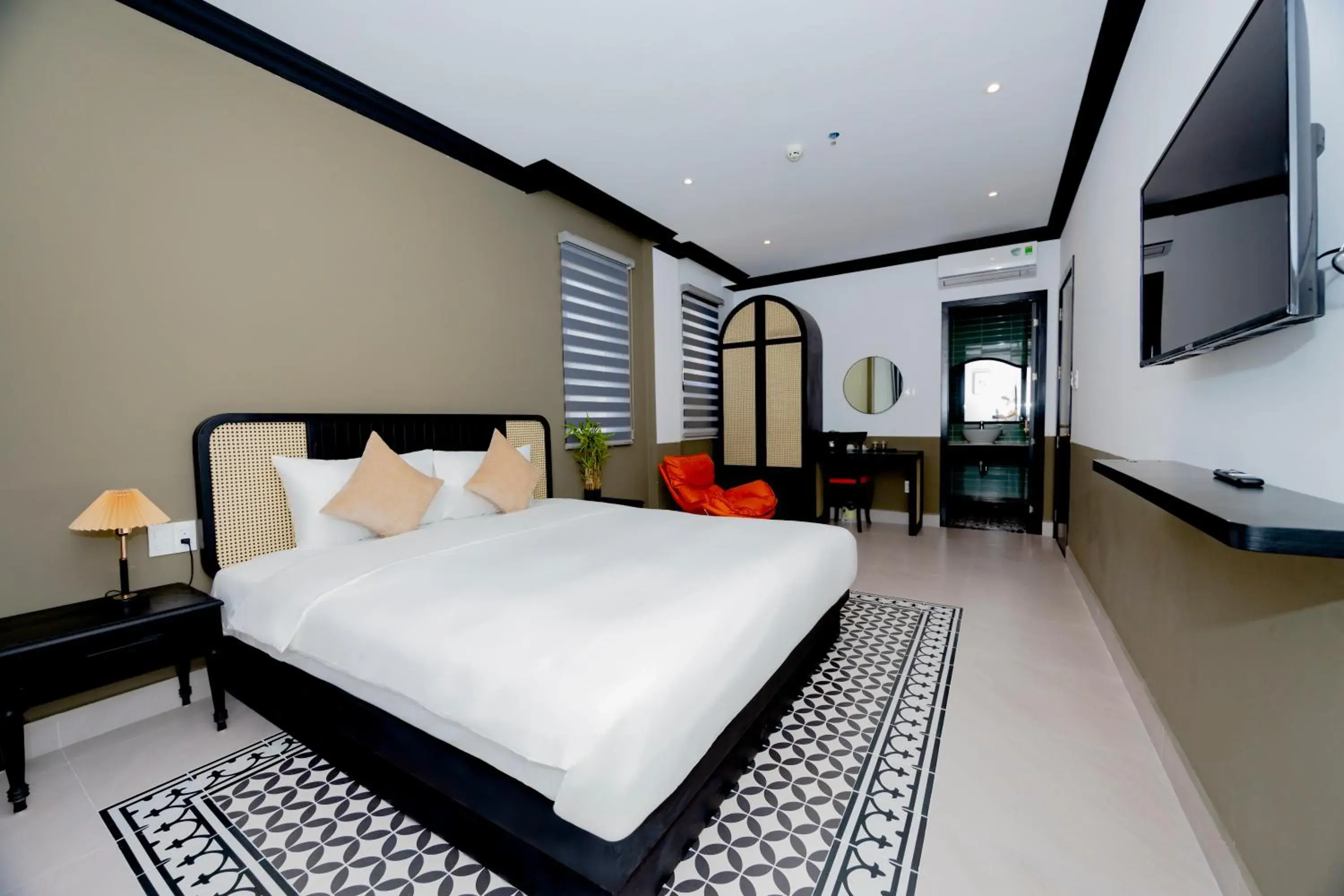 SUNSET BAY RETREAT SUNSET BAY RETREAT