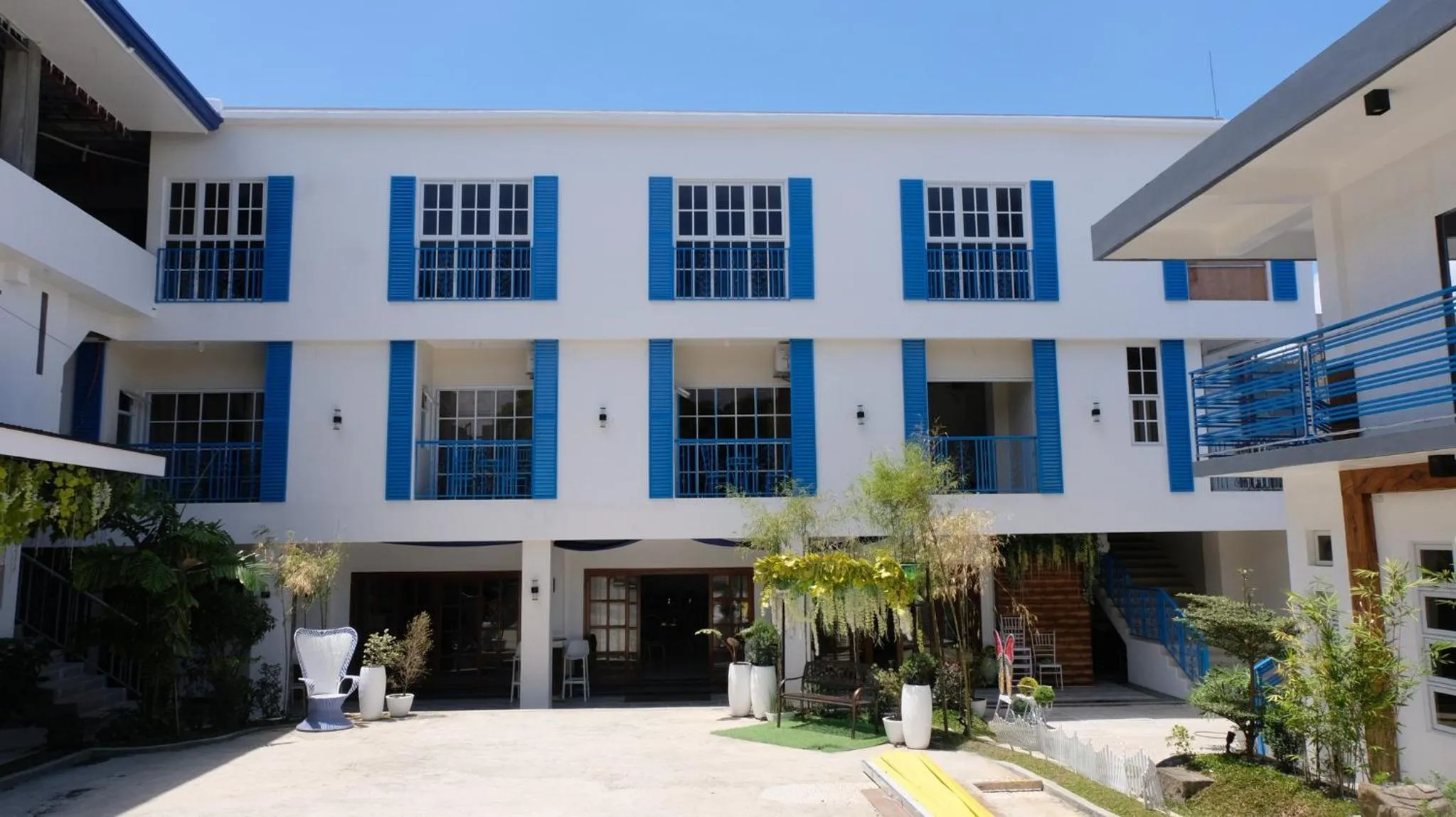 Property building in Bernese Resort Hotel powered by Cocotel