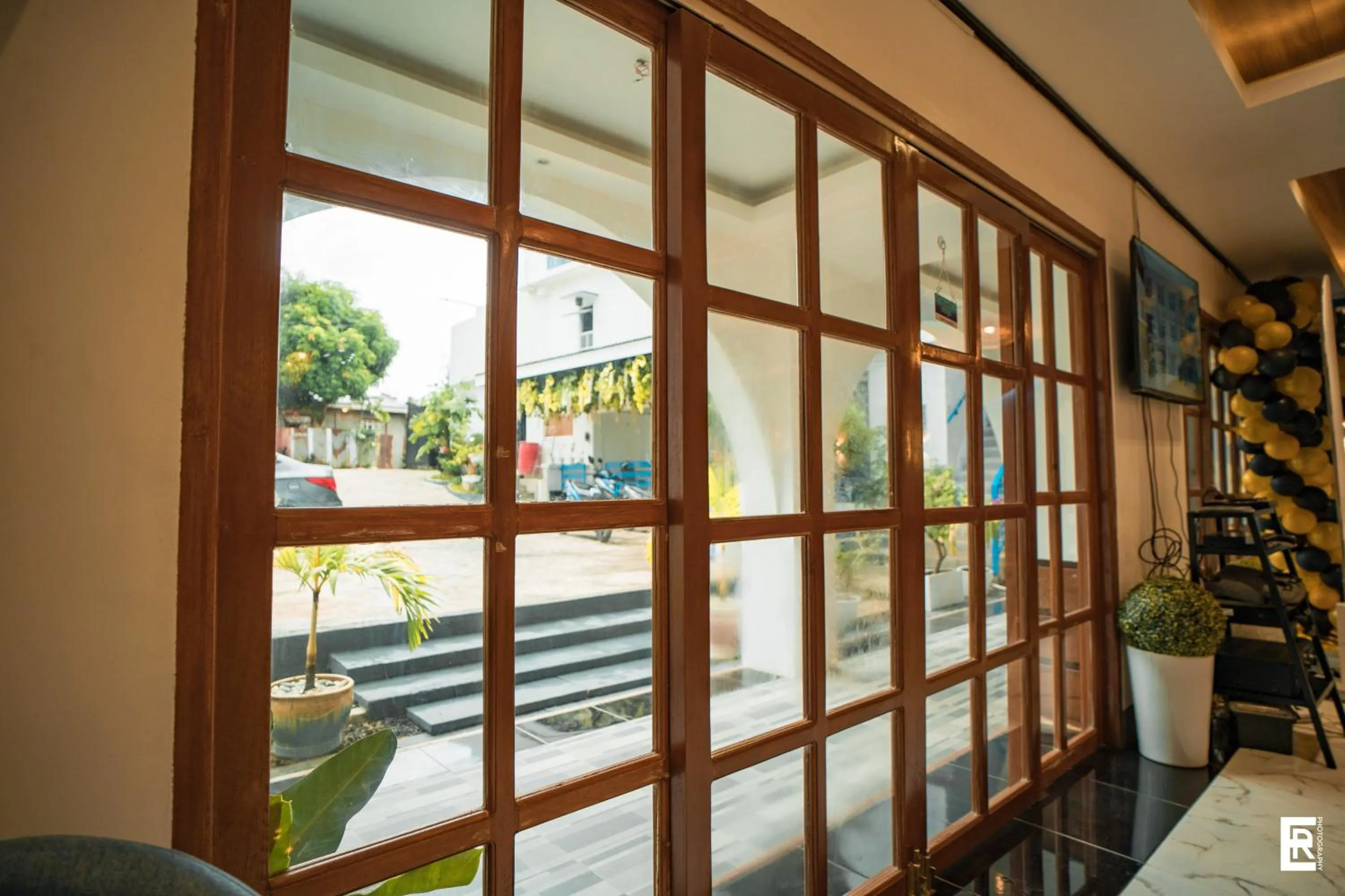 Restaurant/places to eat in Bernese Resort Hotel powered by Cocotel