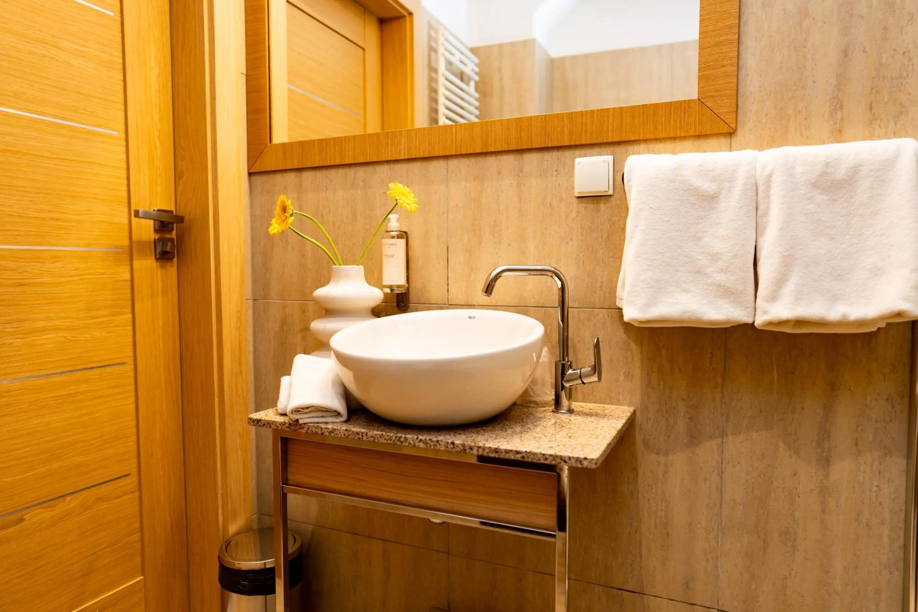 Bathroom in Hotel Marina Club Old Town View