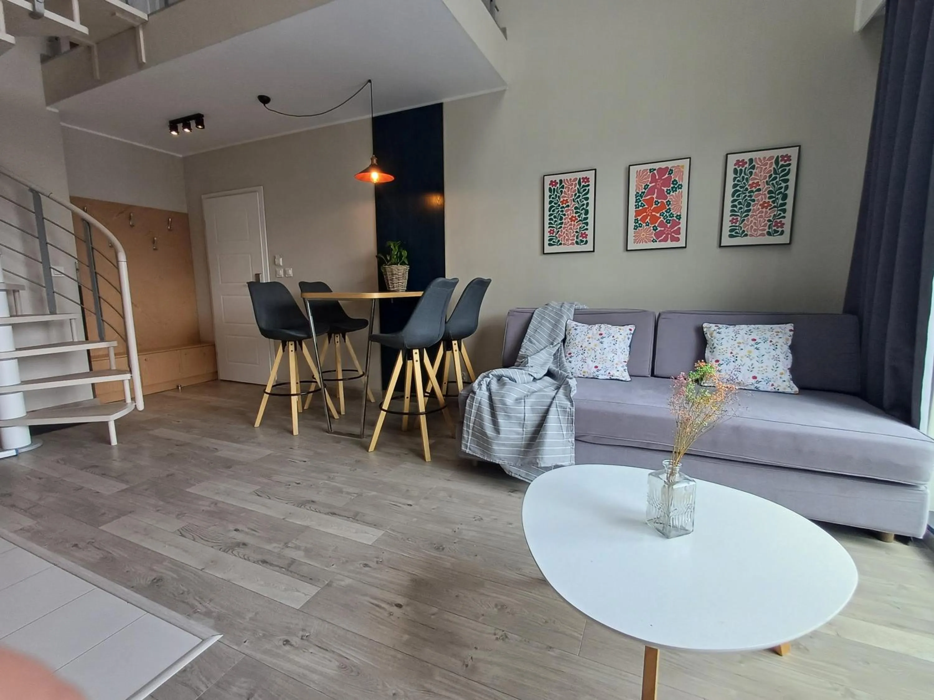 Property building in Hotel Marina Club Old Town View