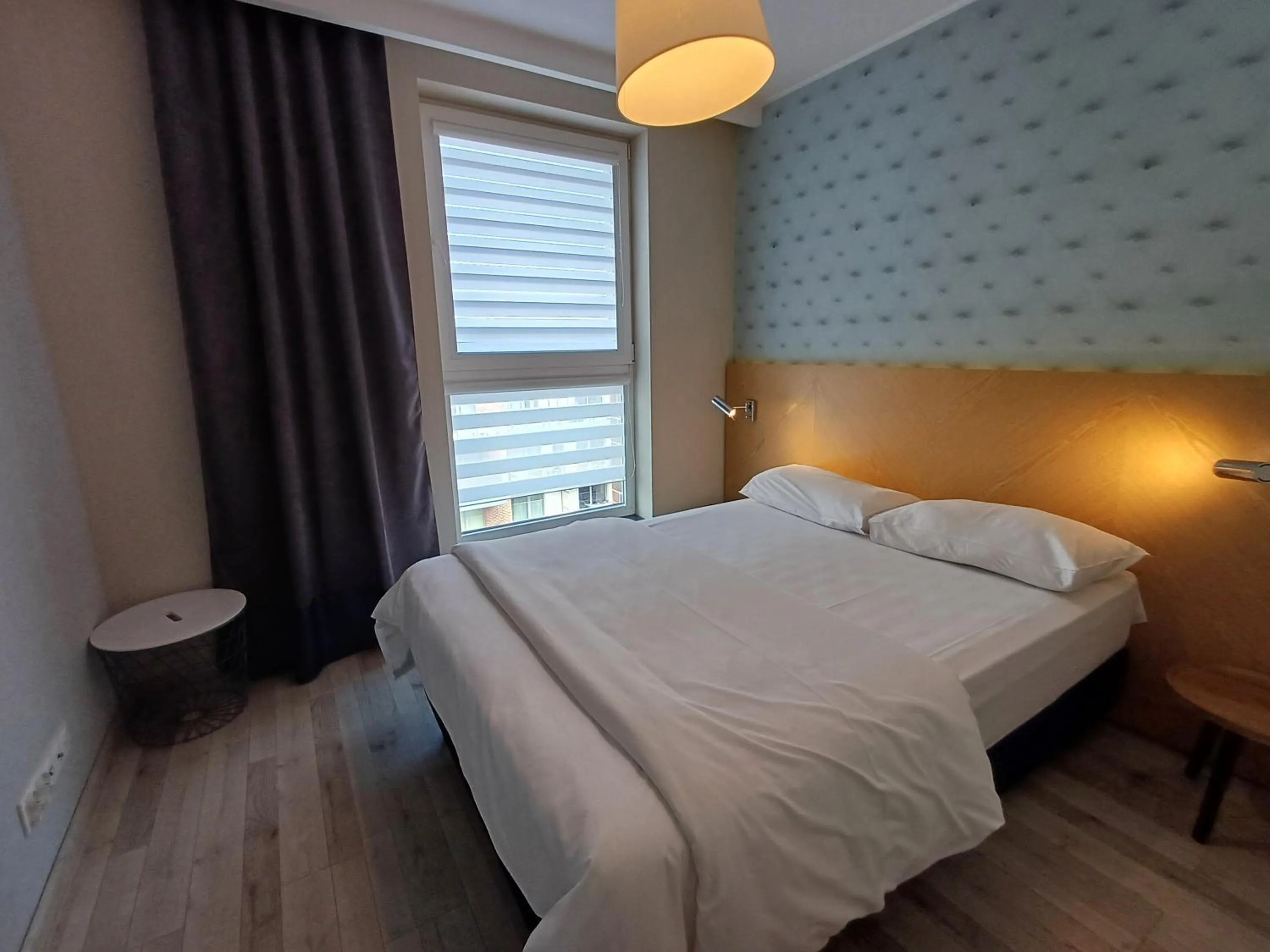 Bed in Hotel Marina Club Old Town View