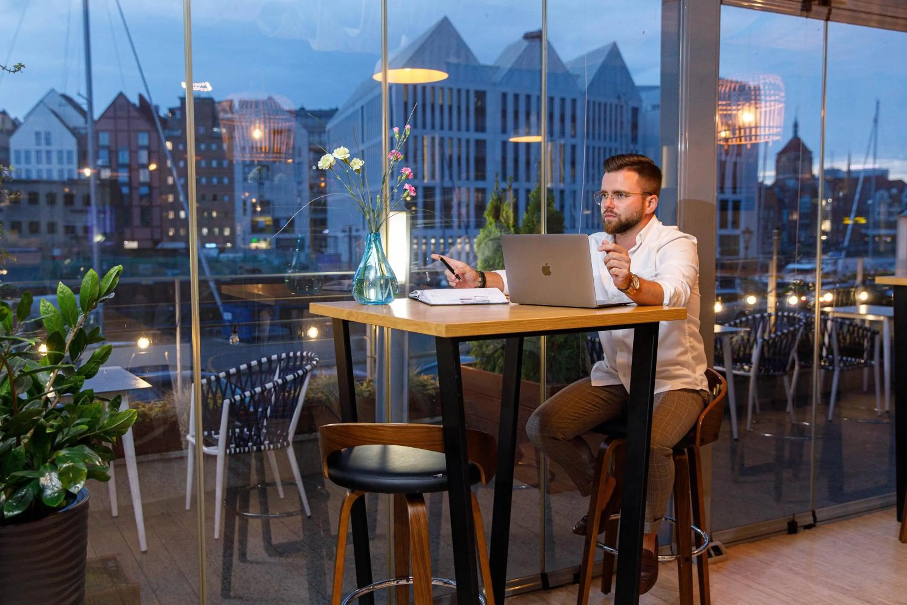 Restaurant/places to eat in Hotel Marina Club Old Town View