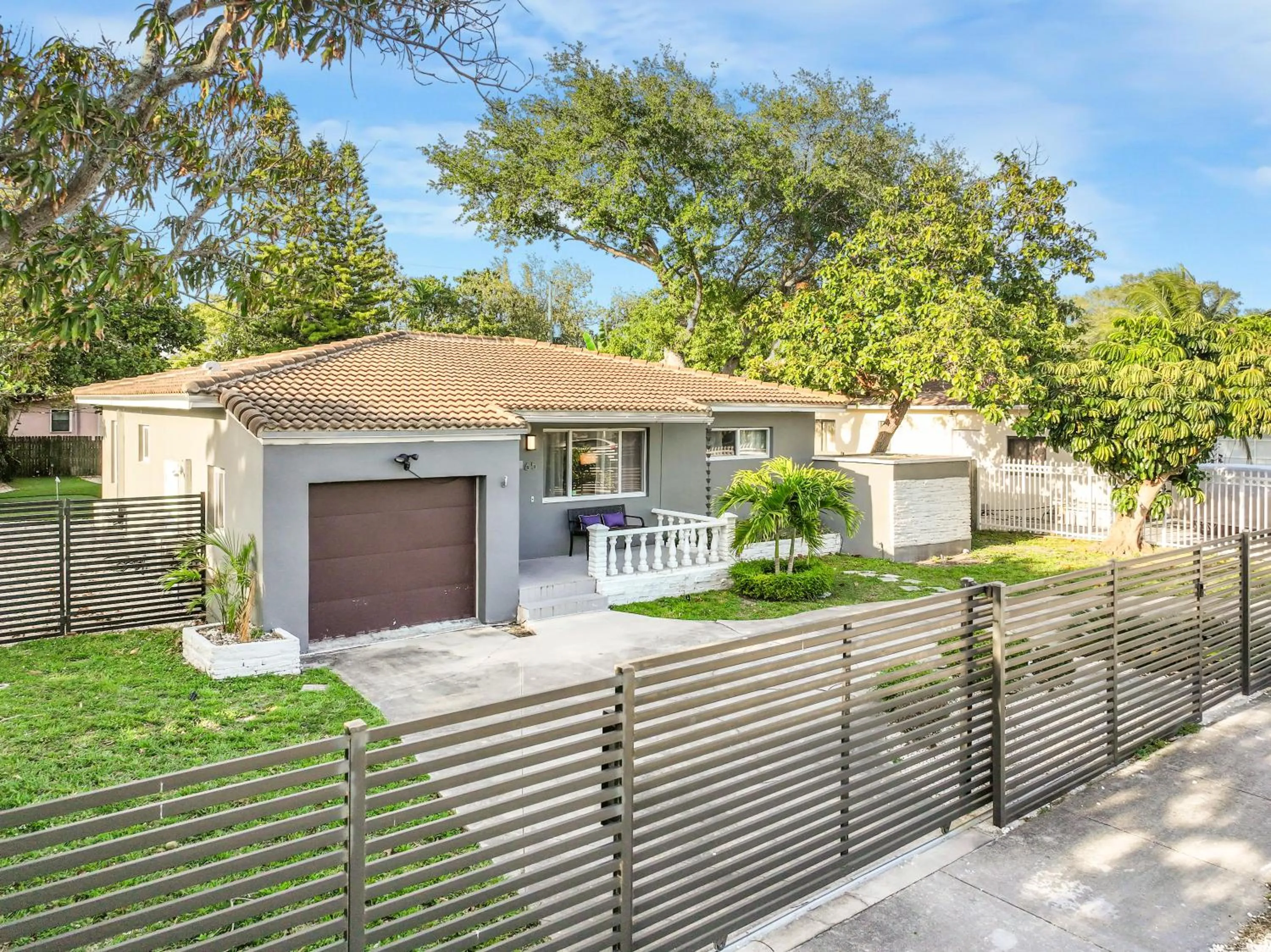 La Playita 4-BR Heated Pool Miami 16 Guests