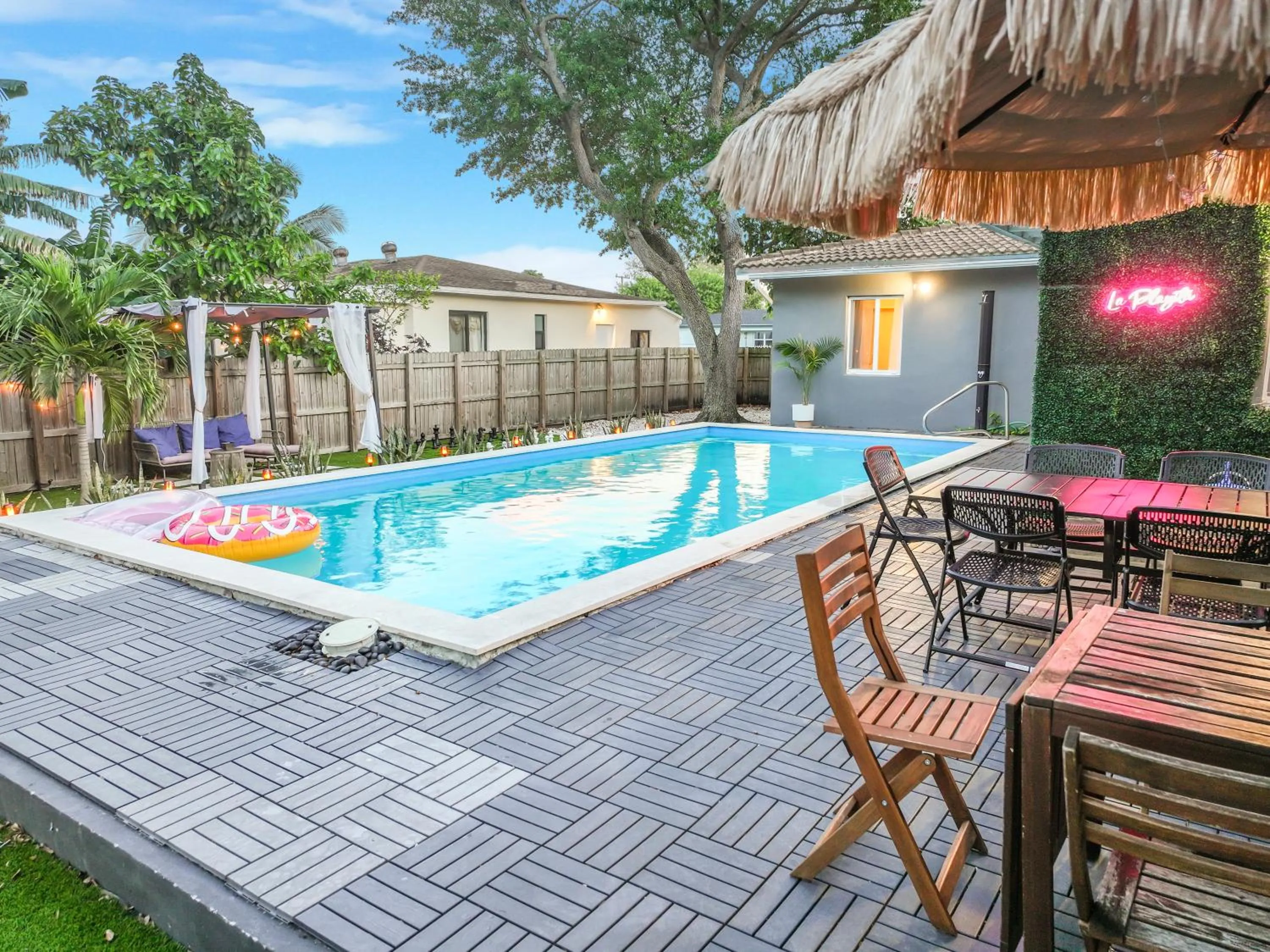 La Playita 4-BR Heated Pool Miami 16 Guests