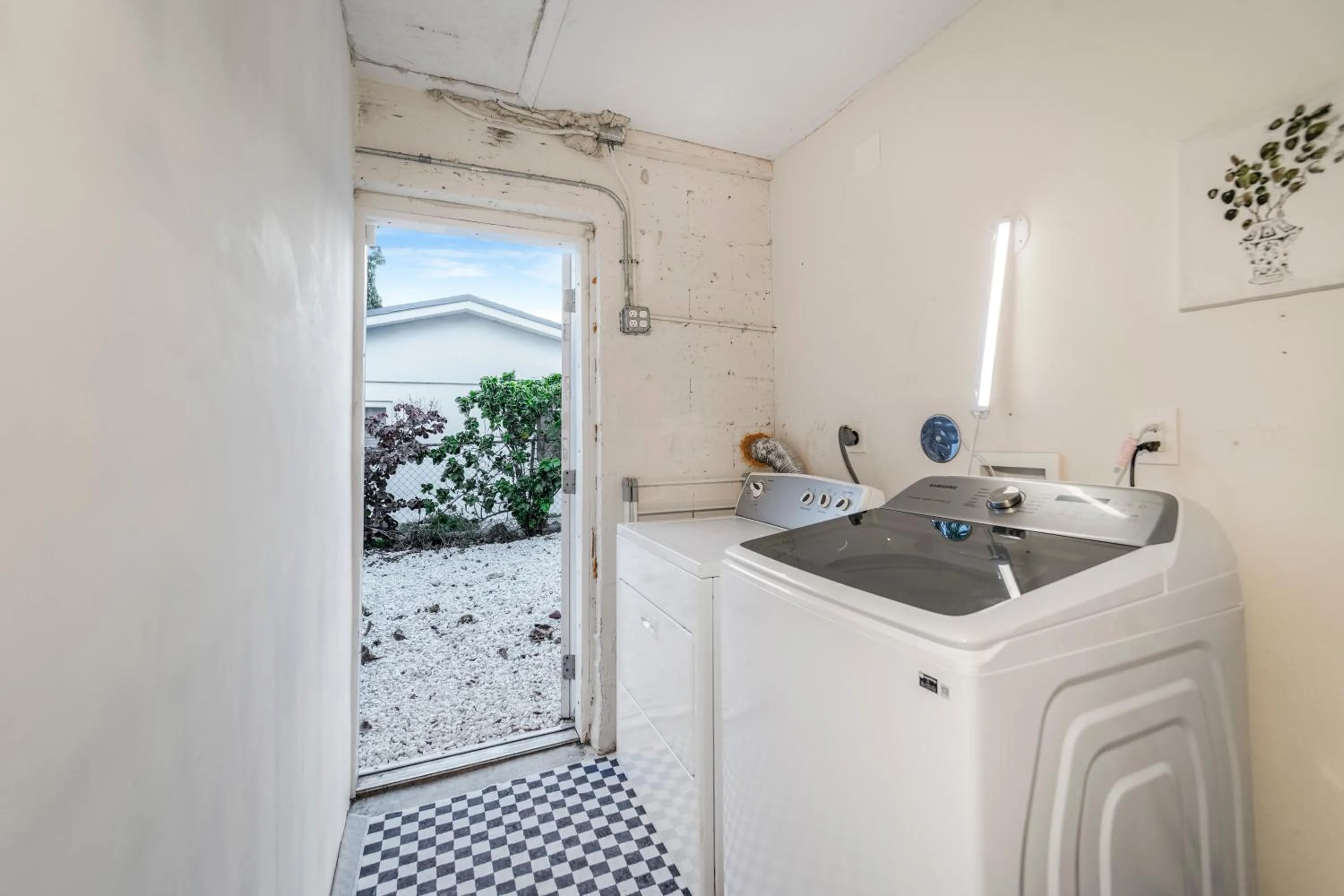 La Playita 4-BR Heated Pool Miami 16 Guests