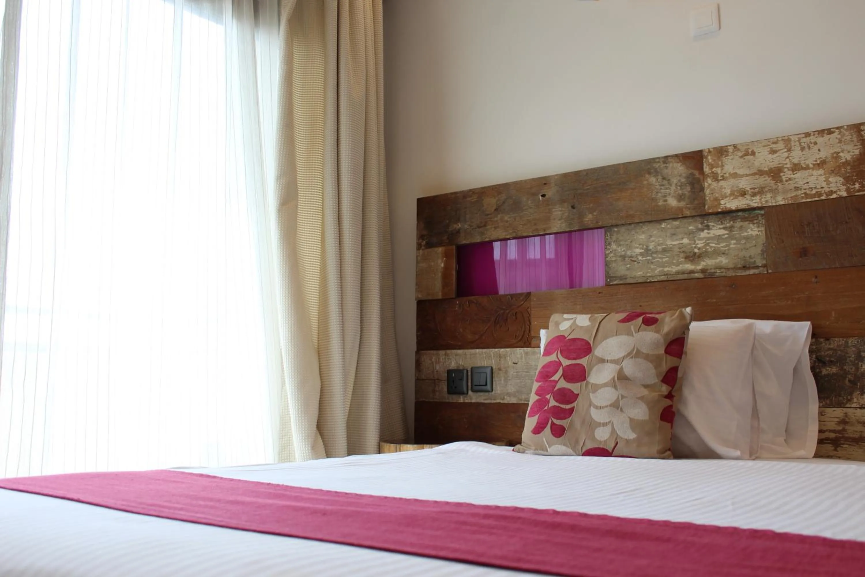 Bed in The Swiss Hotel Freetown