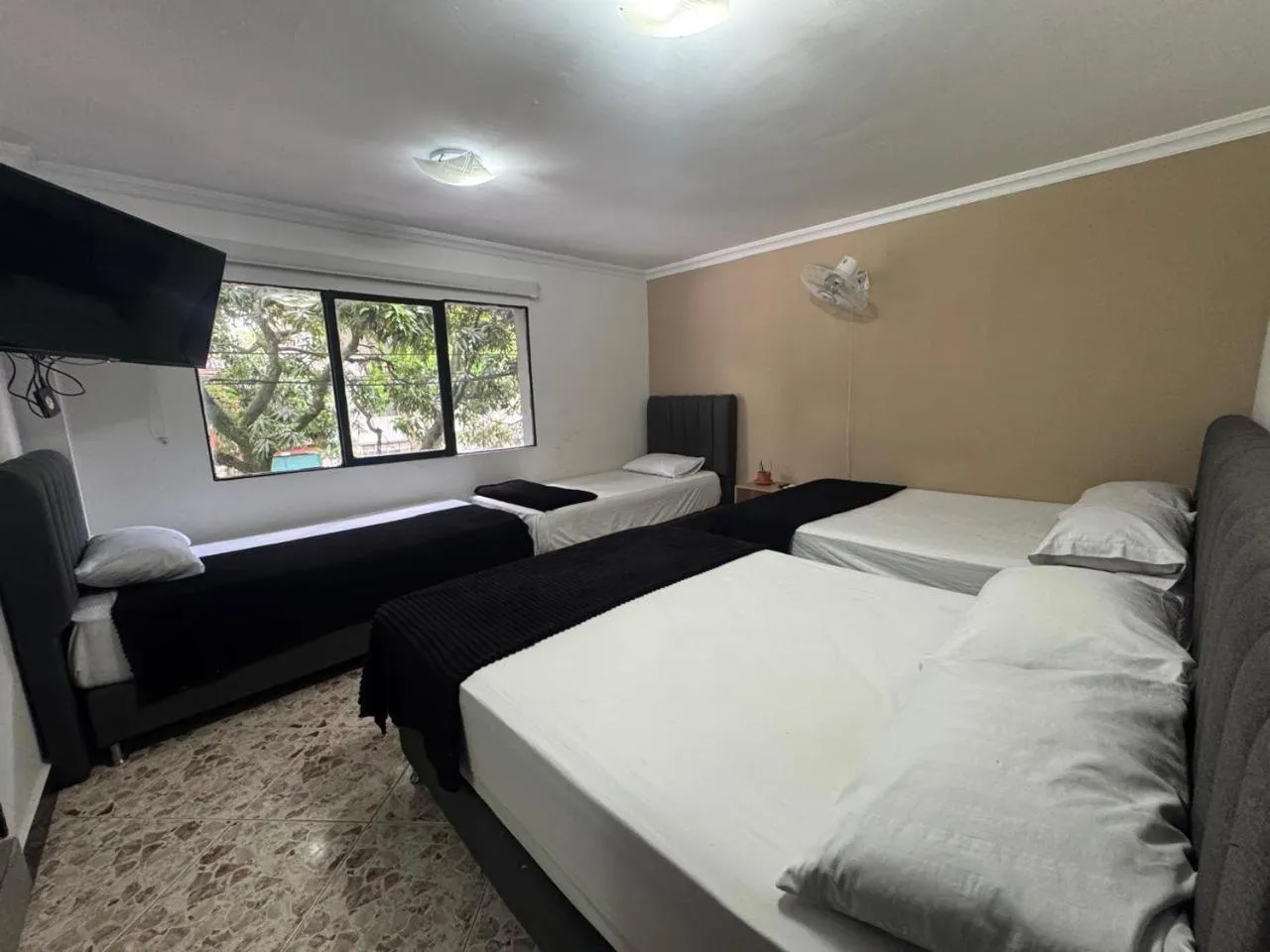 Bed in Hotel De León Estadio