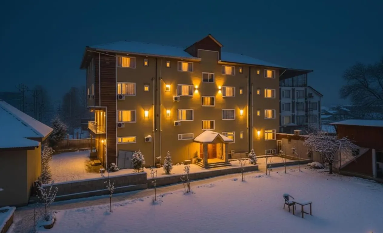 Facade/entrance in THE JAMAWAR