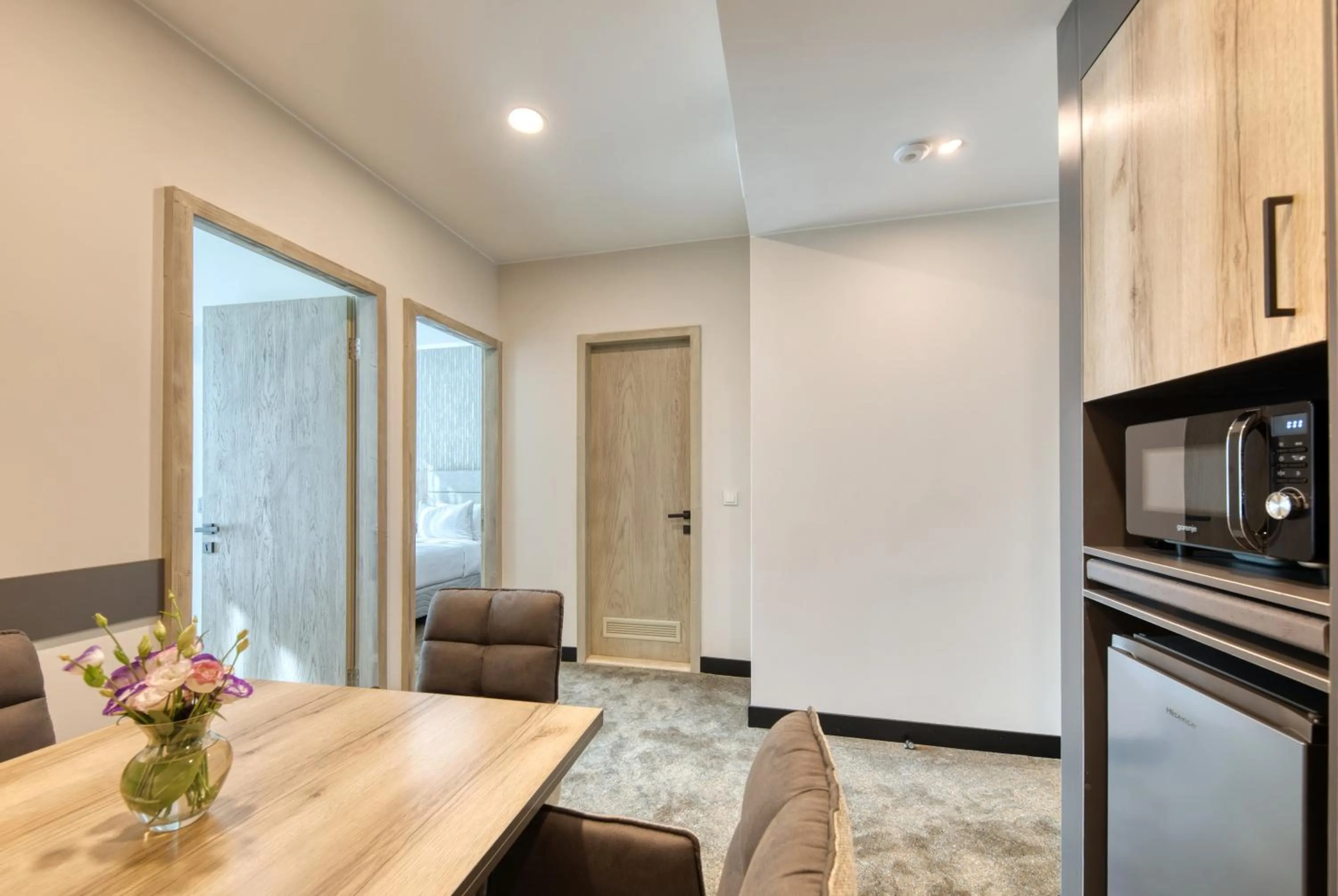 Kitchen or kitchenette in Expocore Hotel