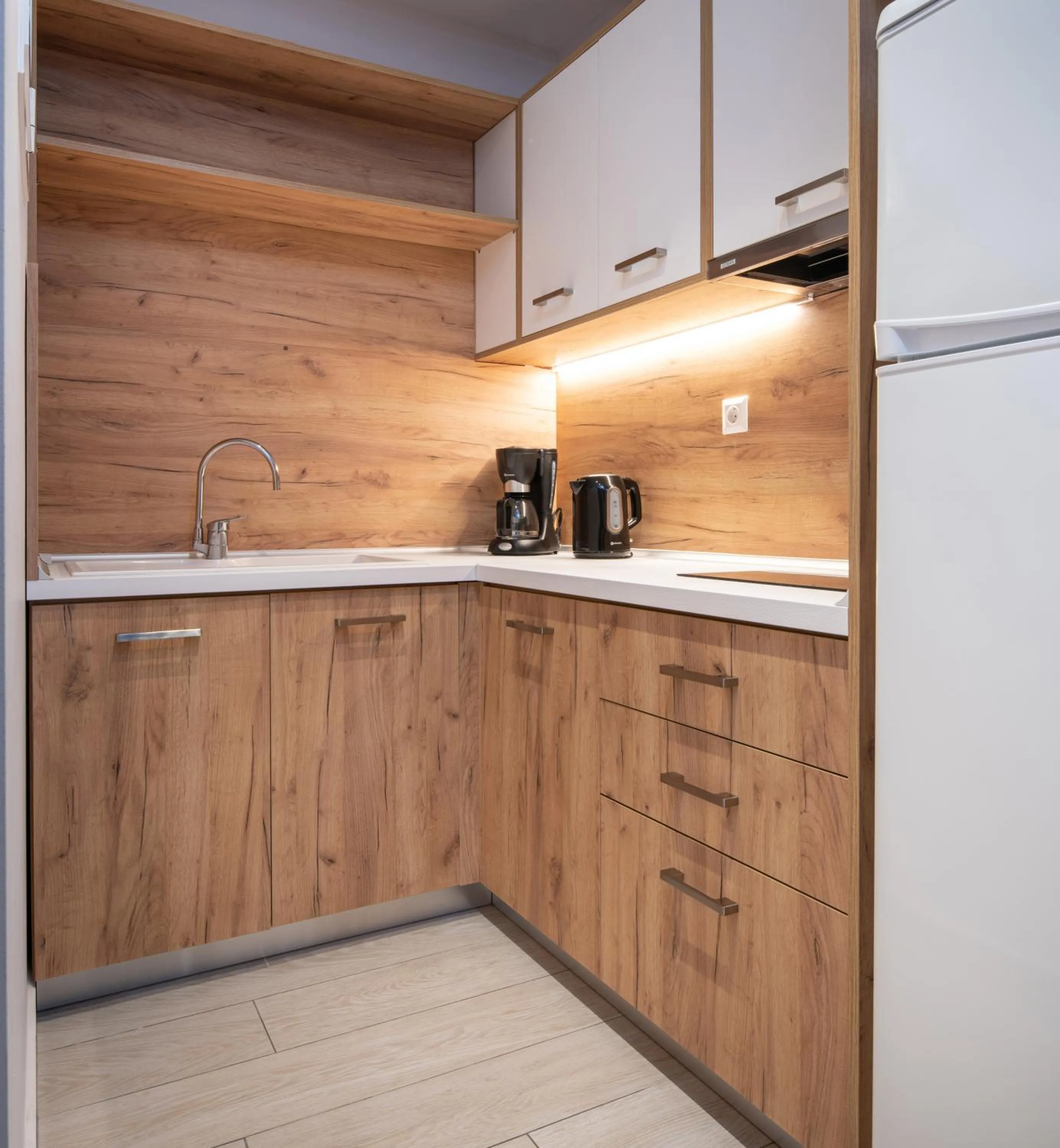 Coffee/tea facilities in Hotel Agni On The Beach