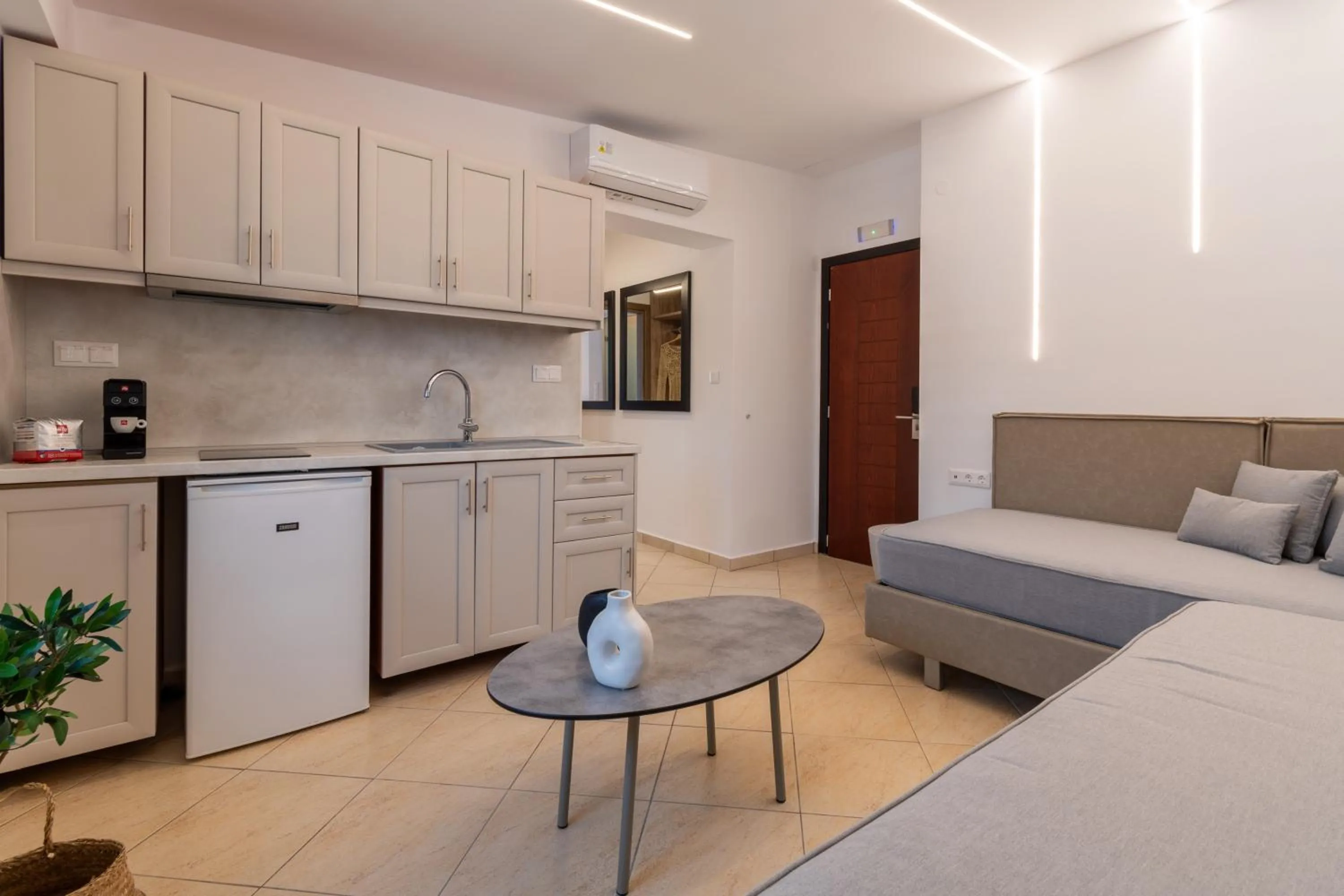 Bed in Hotel Agni On The Beach