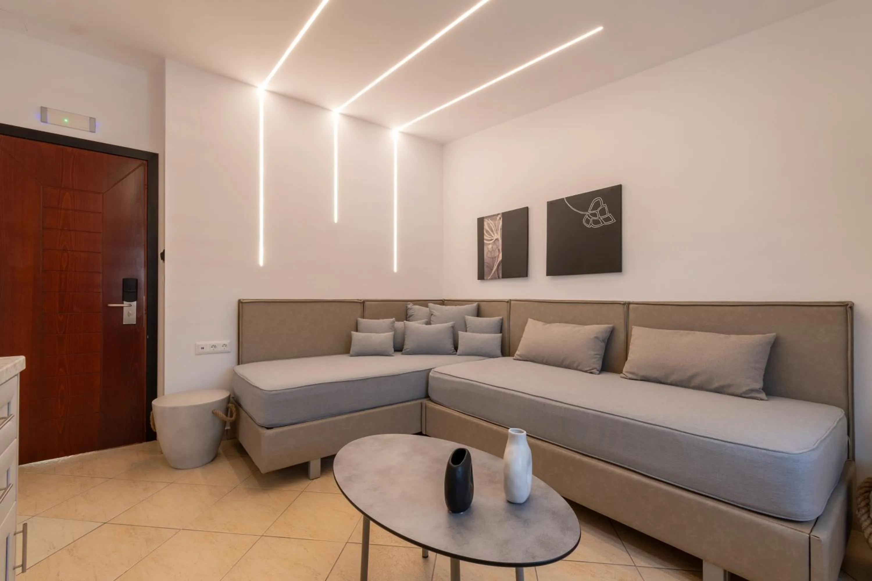 TV and multimedia in Hotel Agni On The Beach