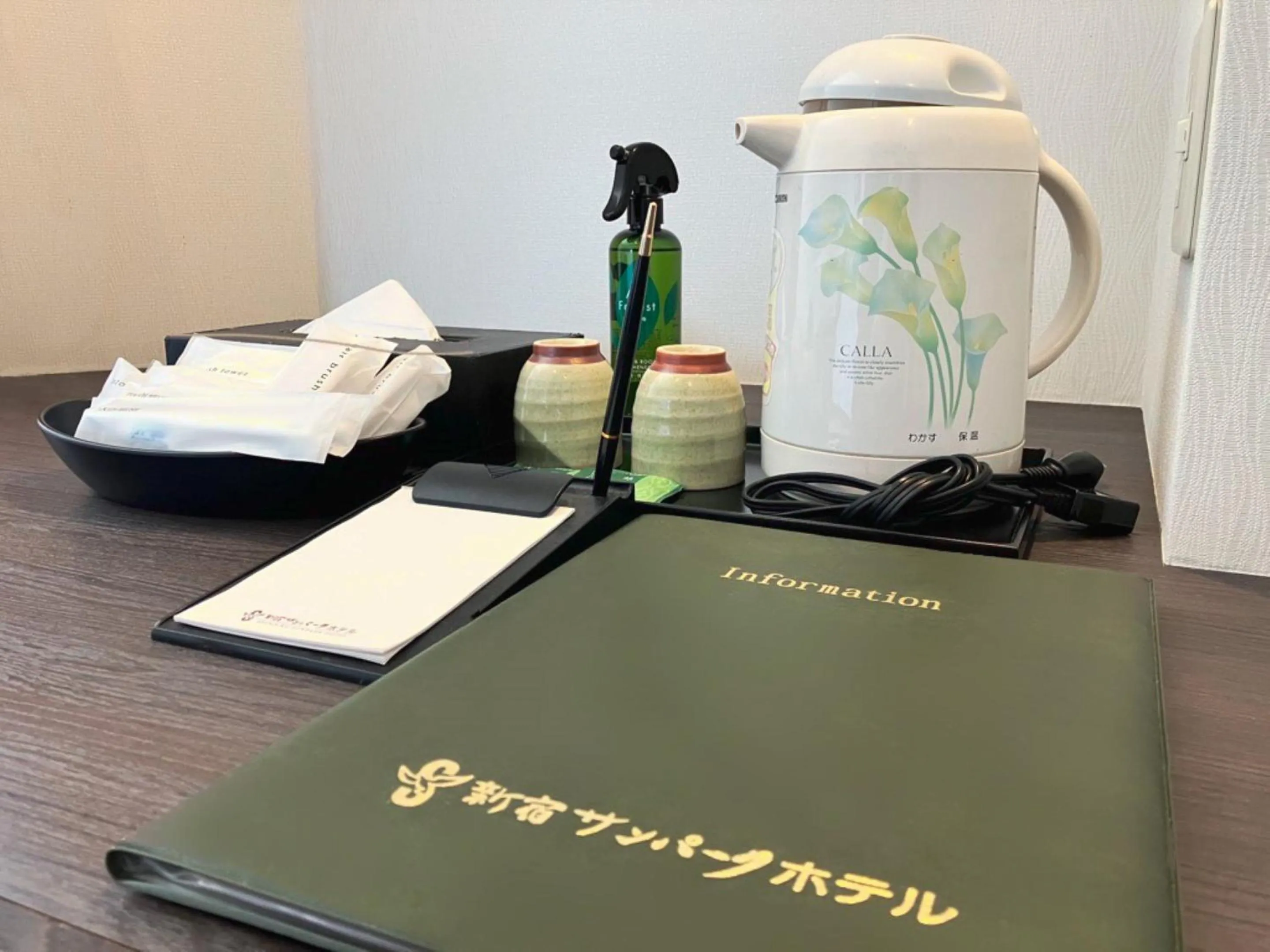 Coffee/tea facilities in Shinjuku Sun Park Hotel