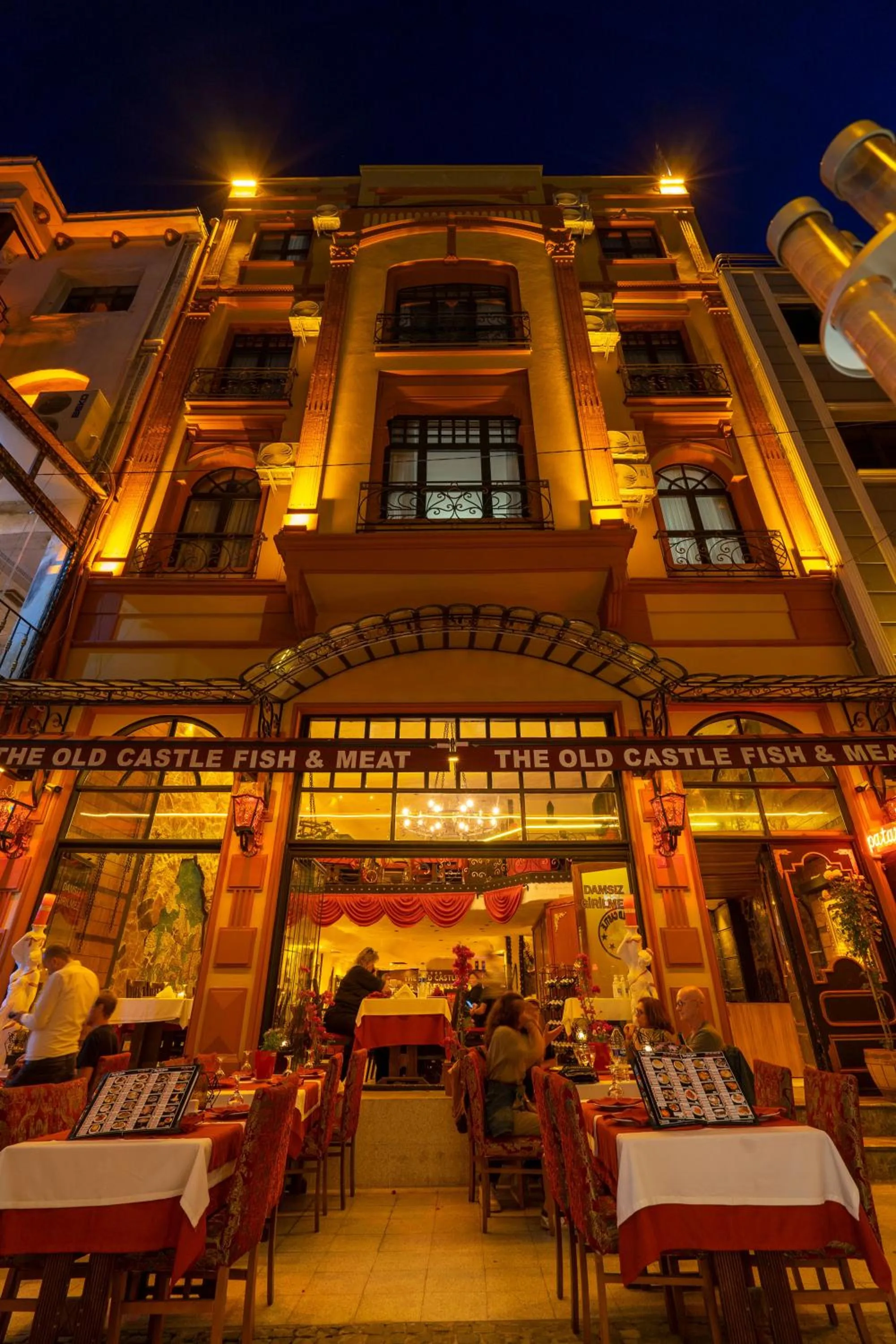 Restaurant/places to eat in The First Ottoman Apartments