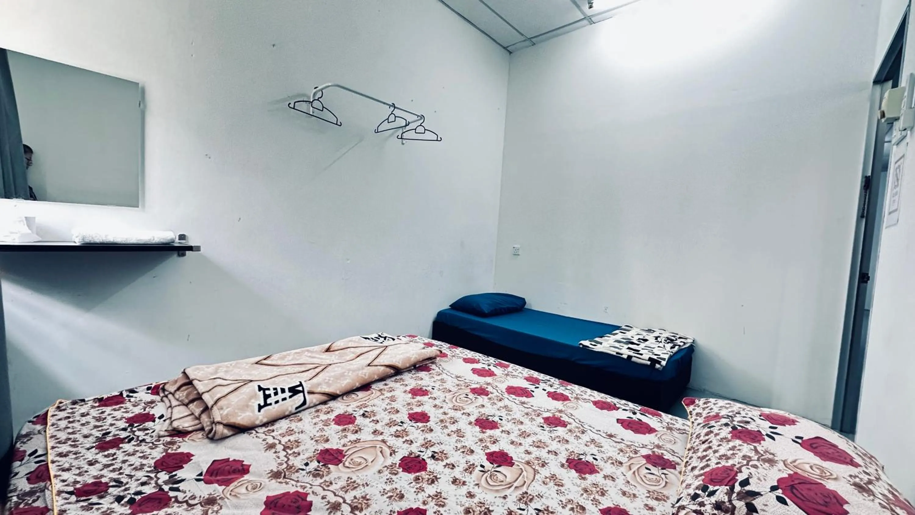 Bed in Jiaxin Dormitory-Setia Indah 家馨青年旅宿