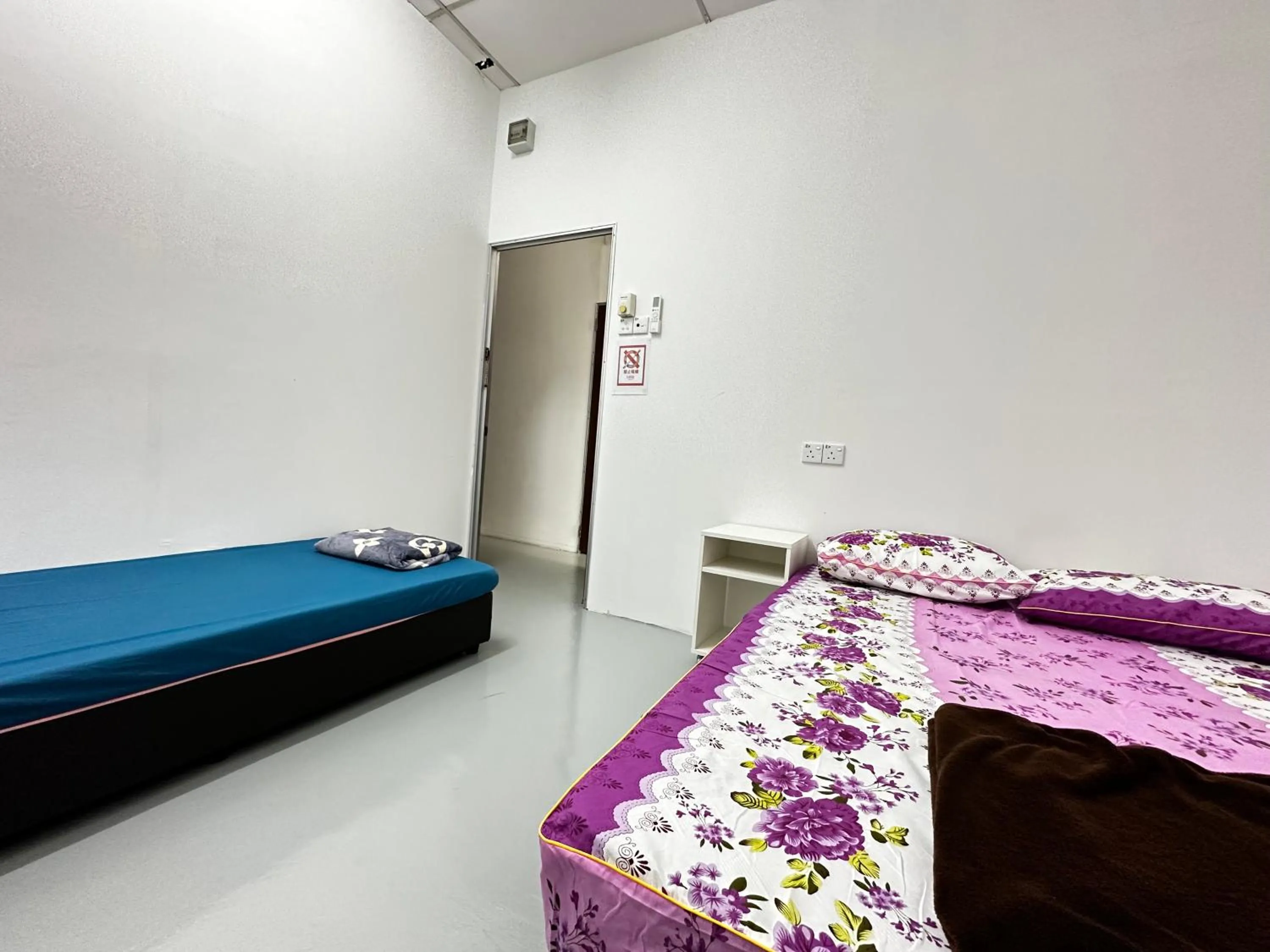 Bed in Jiaxin Dormitory-Setia Indah 家馨青年旅宿