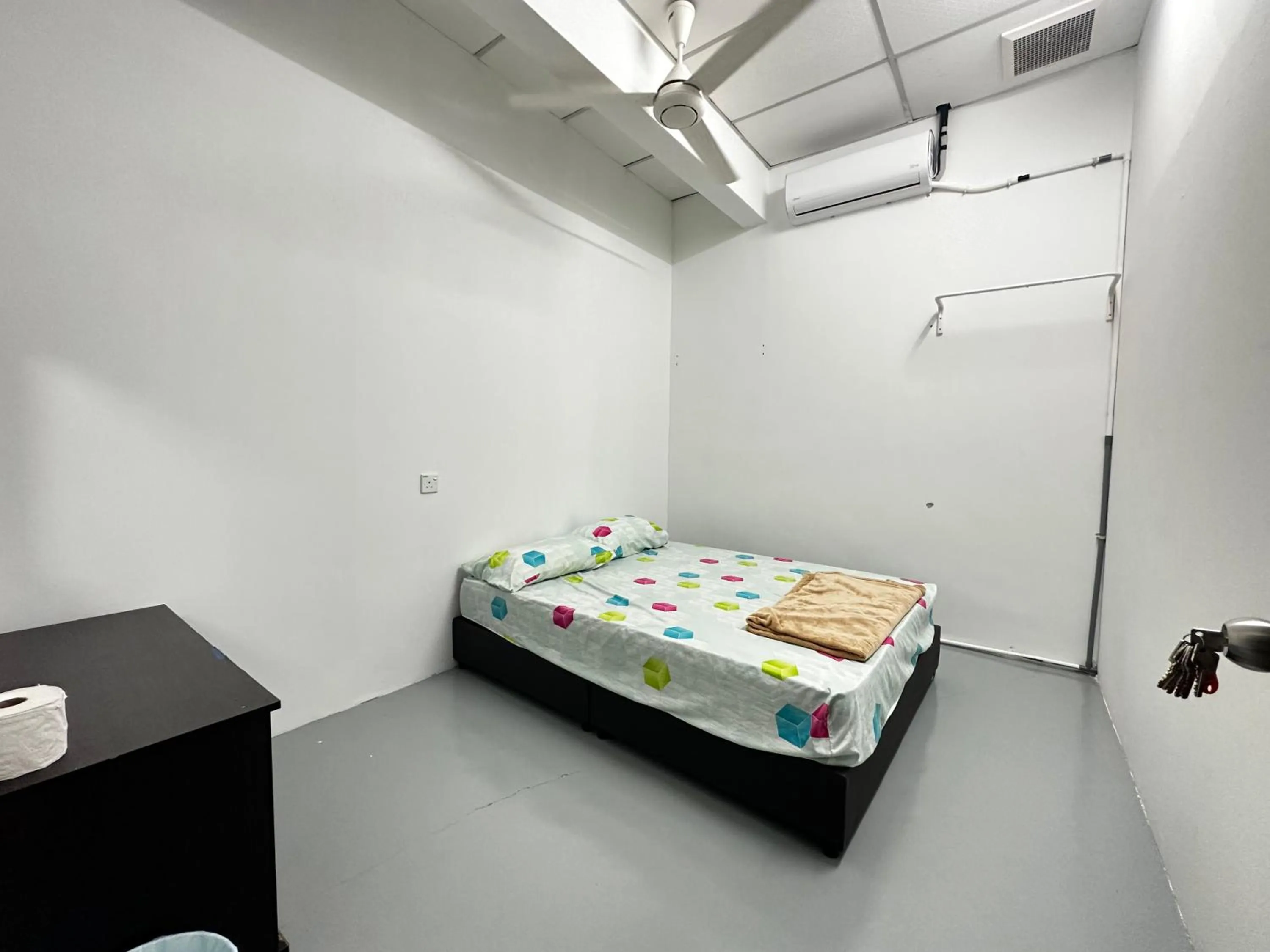 Bed in Jiaxin Dormitory-Setia Indah 家馨青年旅宿