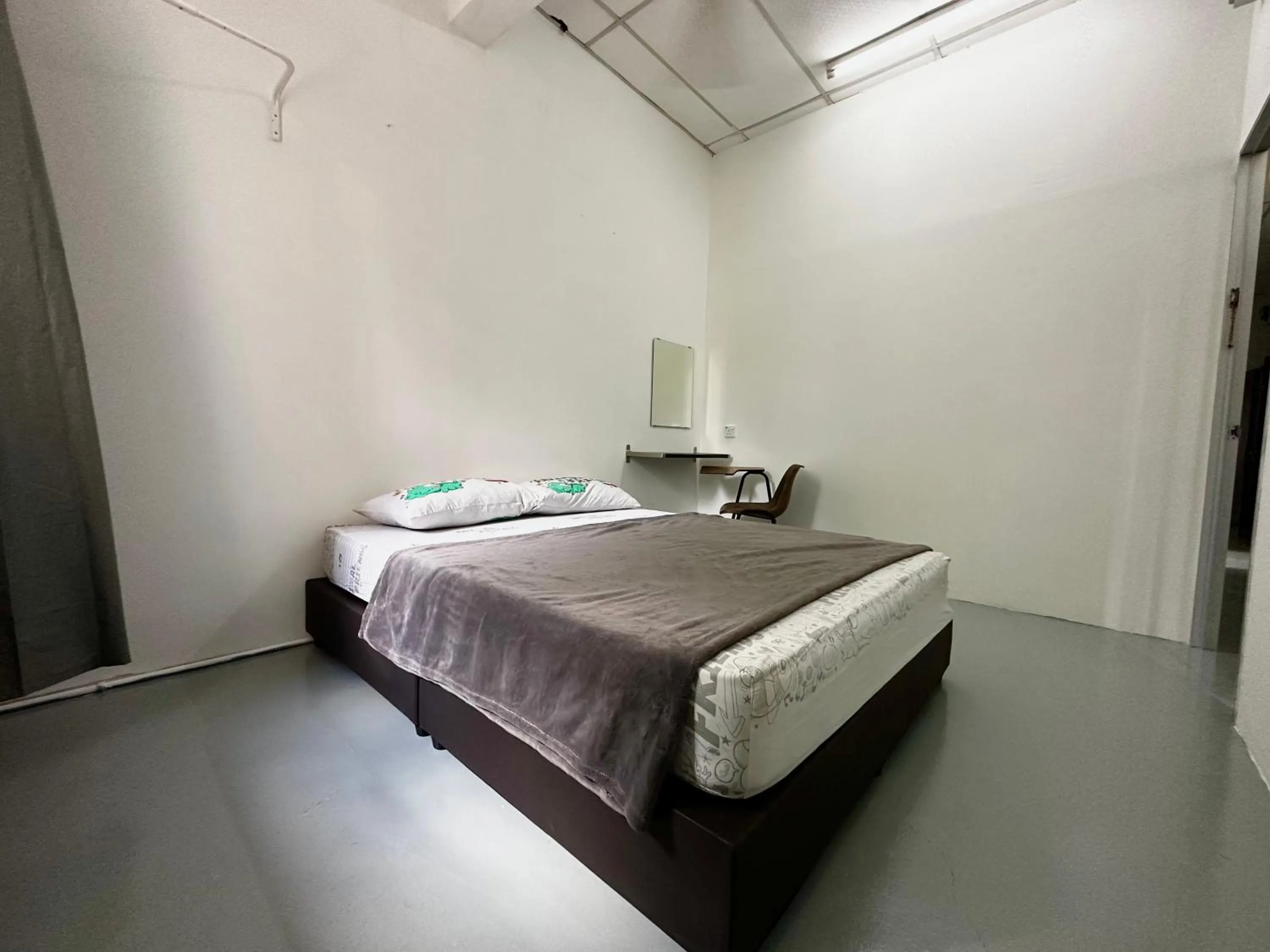 Bed in Jiaxin Dormitory-Setia Indah 家馨青年旅宿