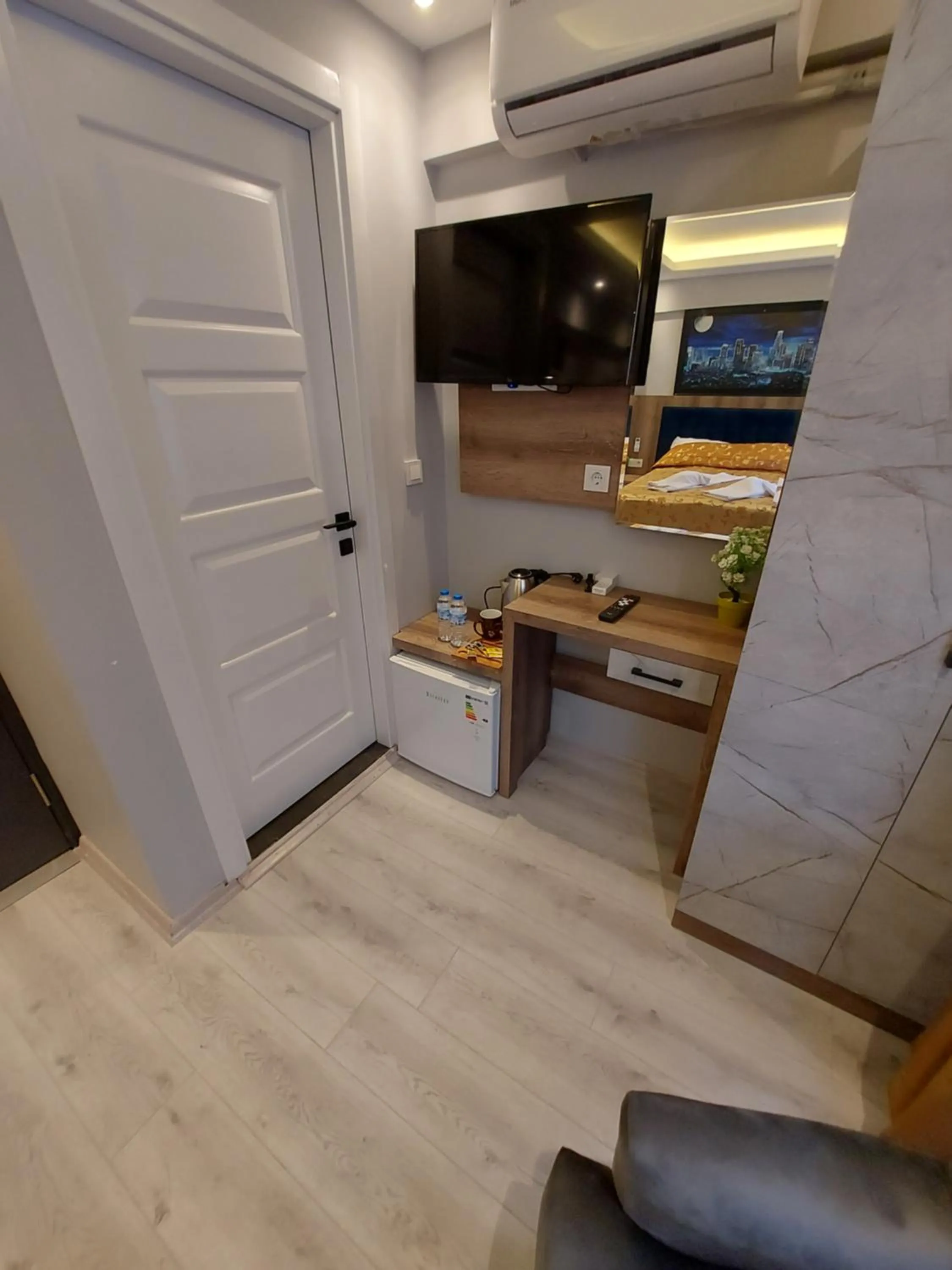 TV and multimedia in Peker Hotel