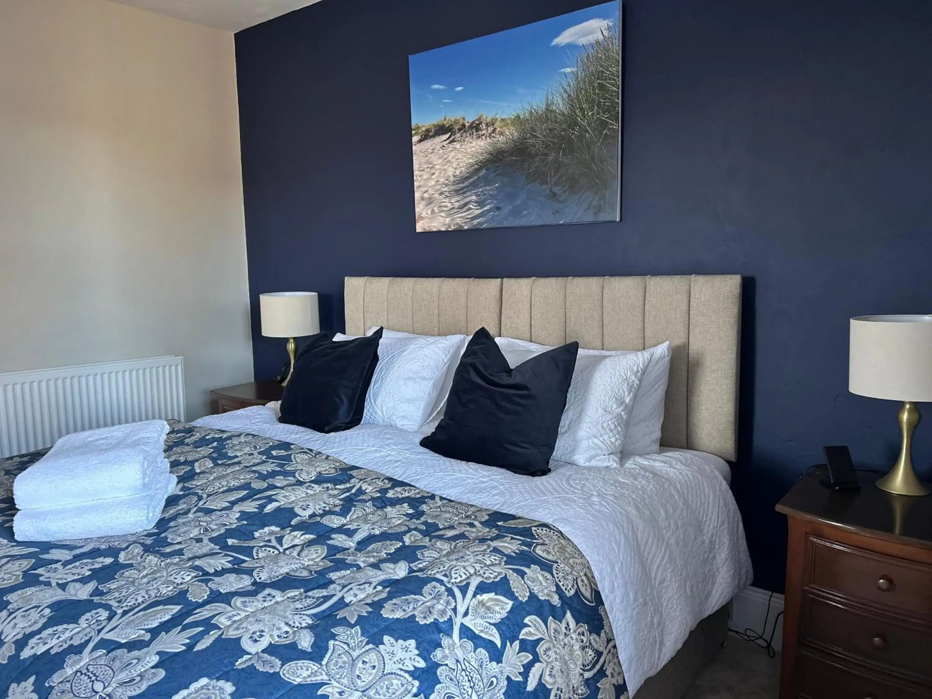 Superior Double or Twin Room in Glen Lyon Lodge Bed and Breakfast Superior Double or Twin Room in Glen Lyon Lodge Bed and Breakfast