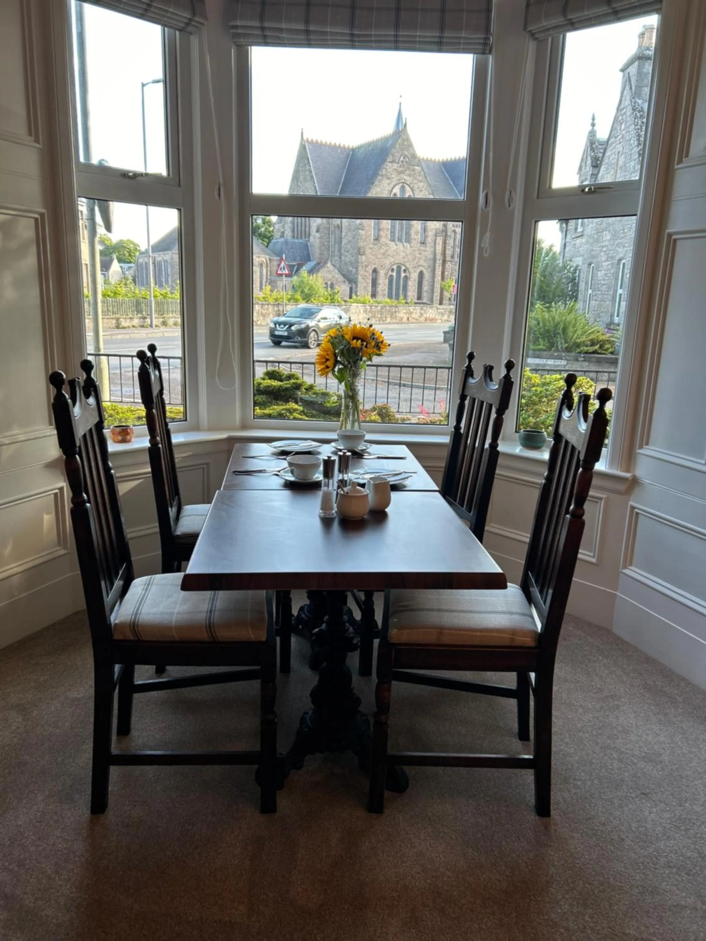 Dining area in Glen Lyon Lodge Bed and Breakfast
