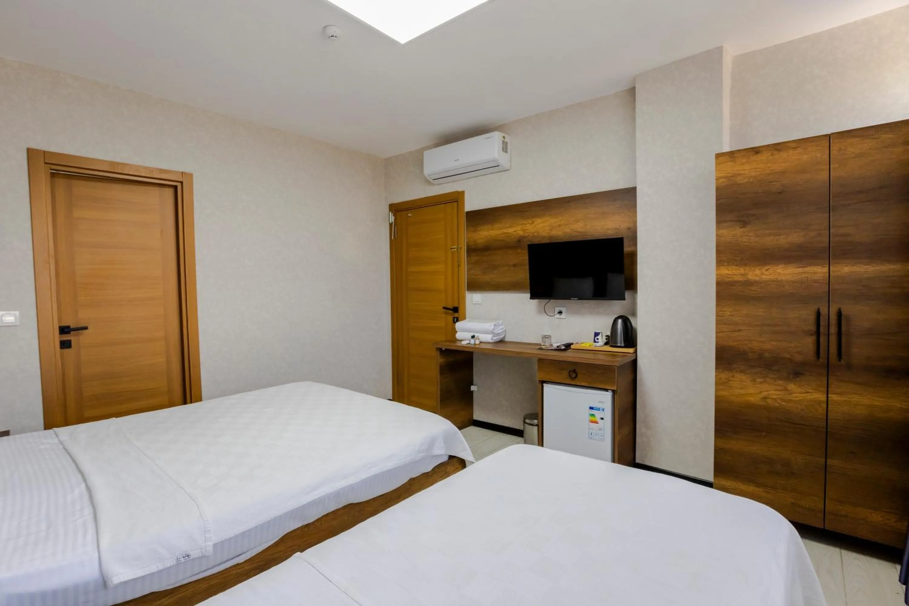 Bedroom, Bed in ACAR AIRPORT +PLUS