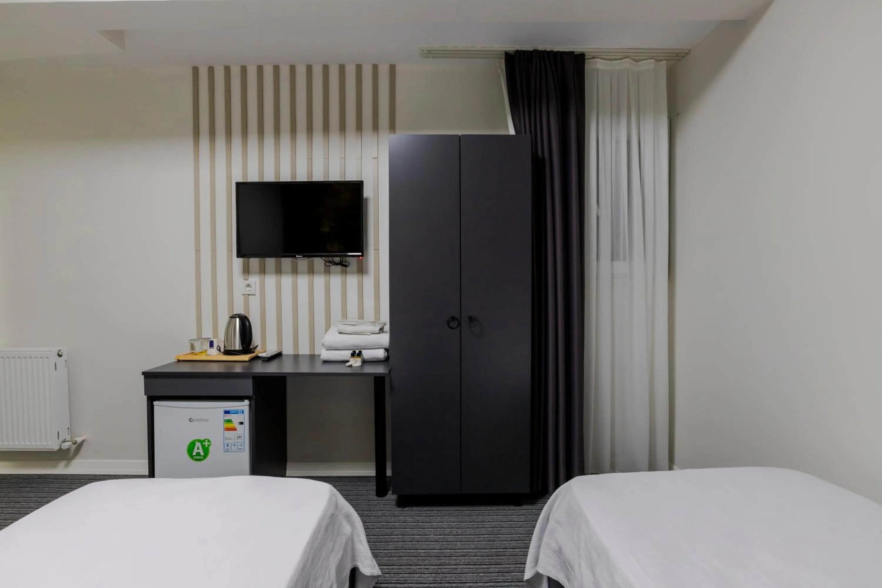 TV and multimedia, Bed in ACAR AIRPORT +PLUS