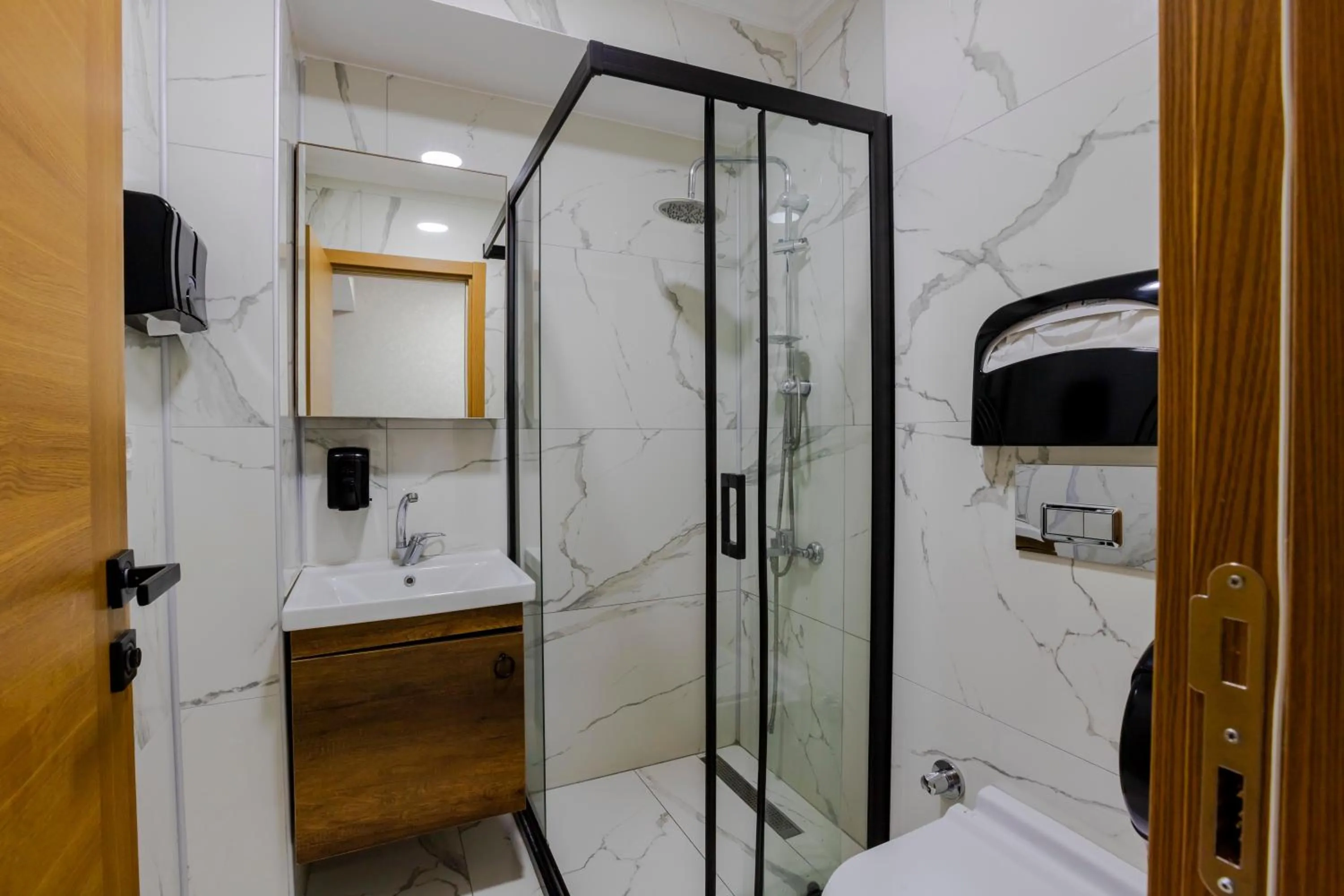 Bathroom in ACAR AIRPORT +PLUS