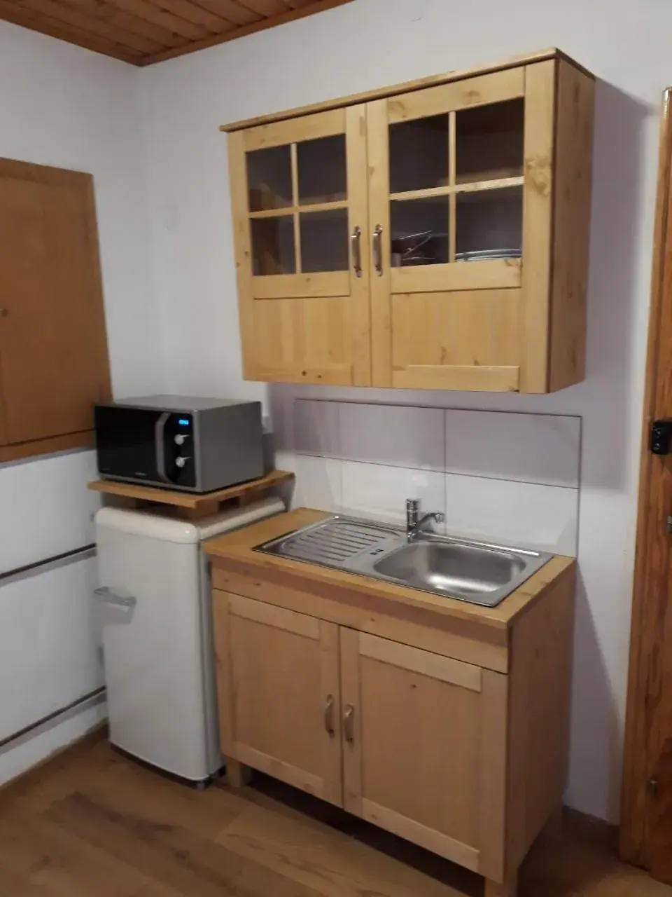 Apartment with Mountain View in Pension Leopoldine Apartment with Mountain View in Pension Leopoldine