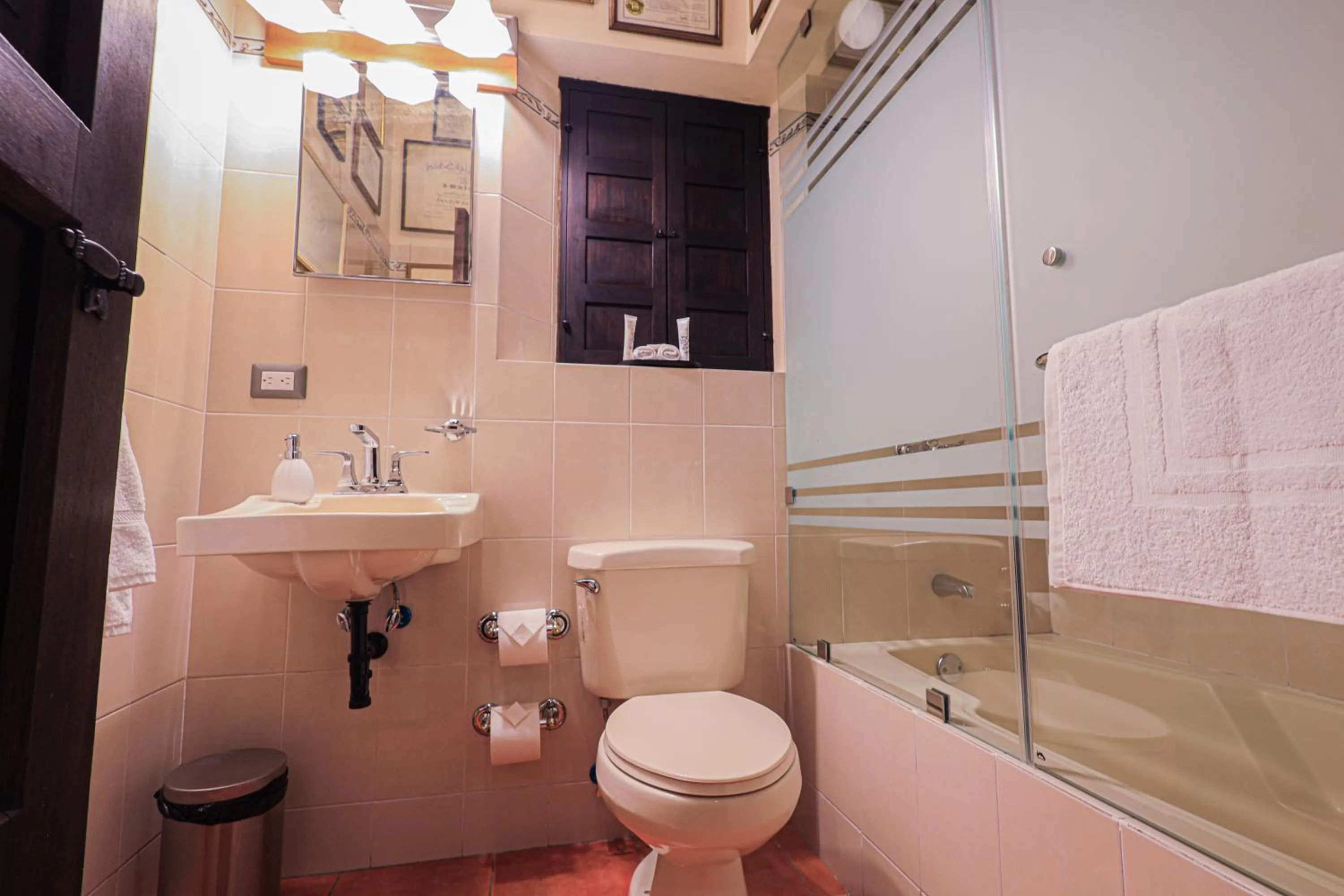 Bathroom in Hotel Casa Bansley