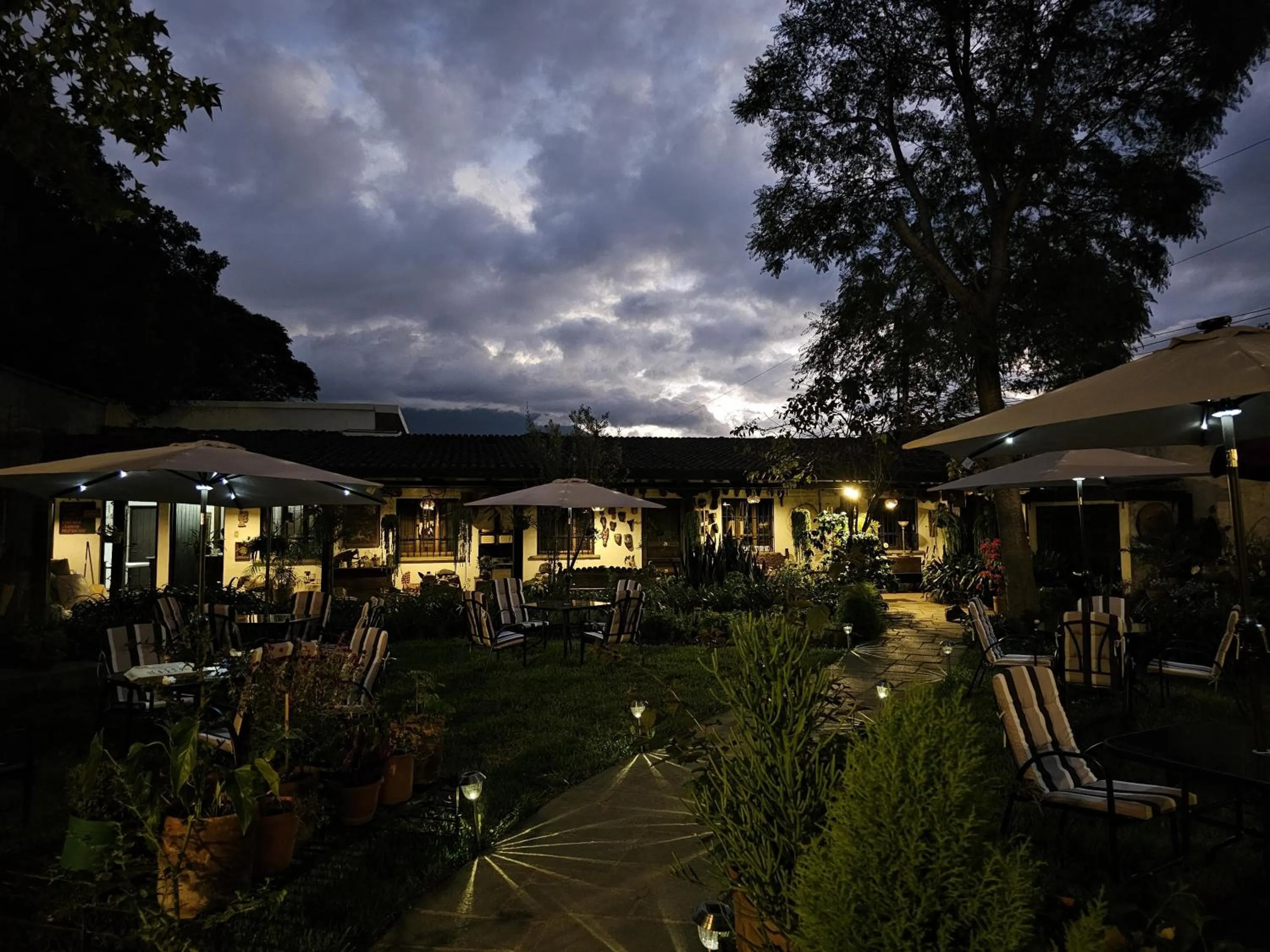 Night in Hotel Casa Bansley