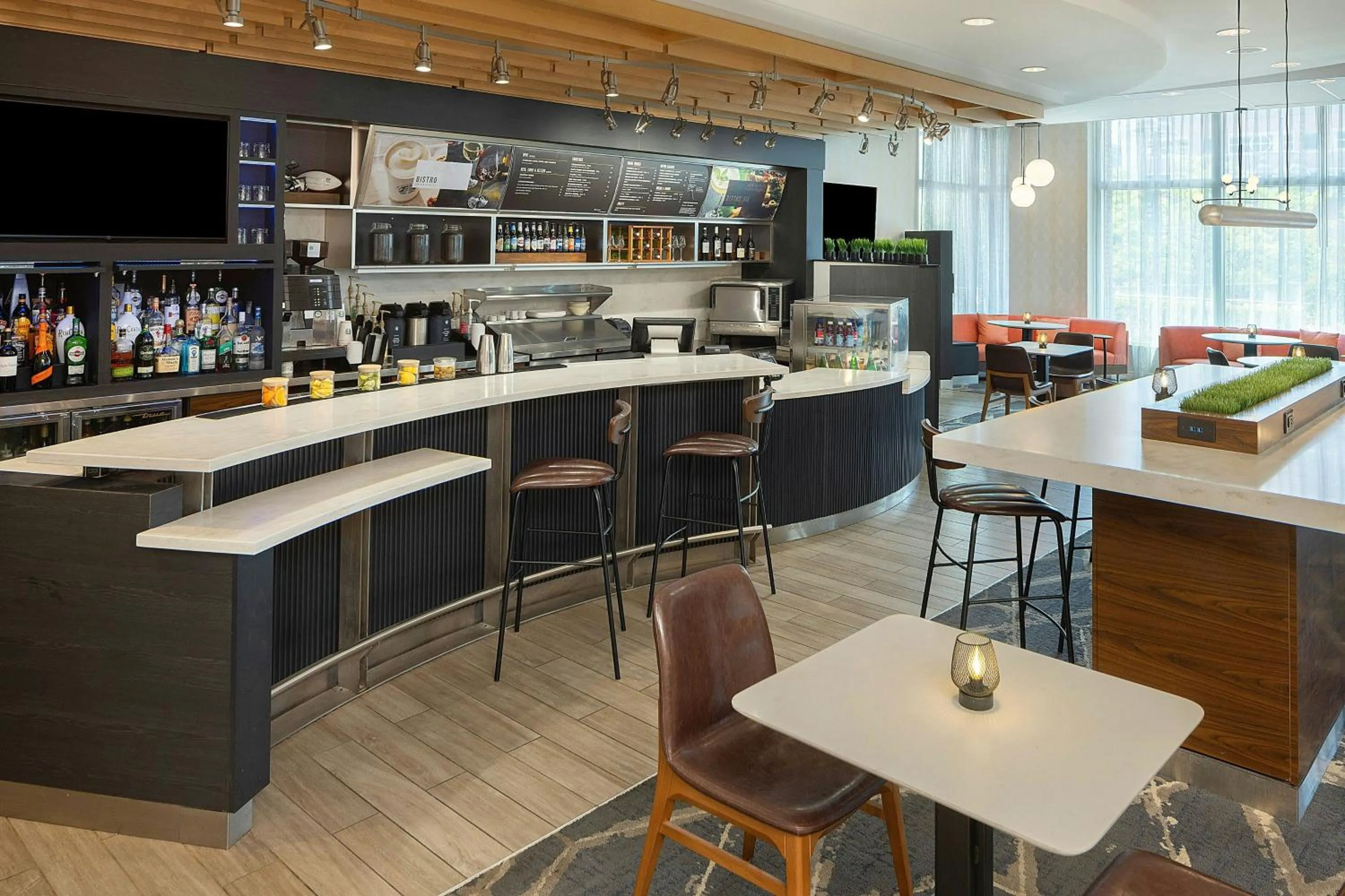 Lounge or bar in Courtyard by Marriott Buffalo Downtown/Canalside