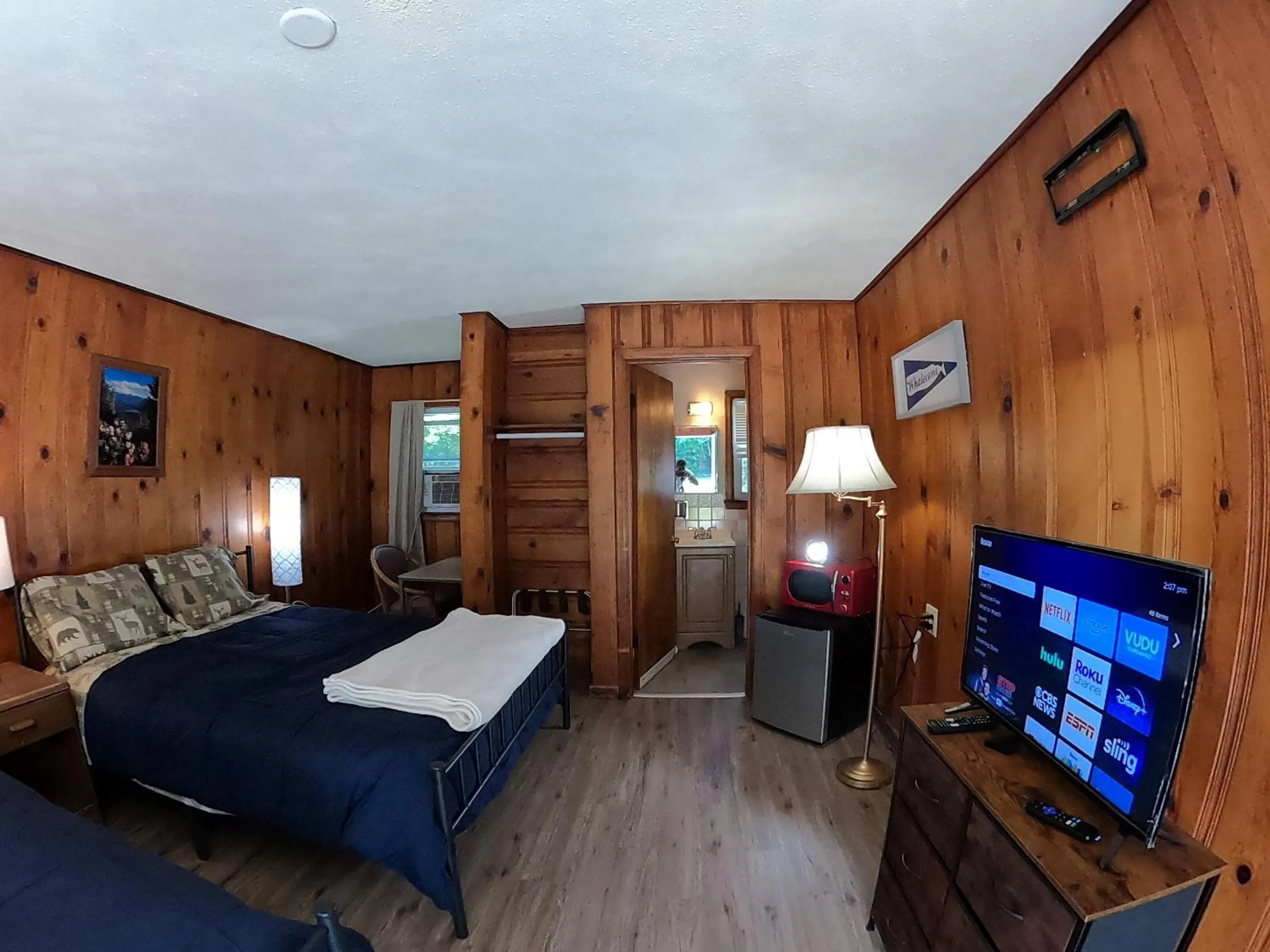 TV and multimedia, Bed in Heart of the Berkshires Motel