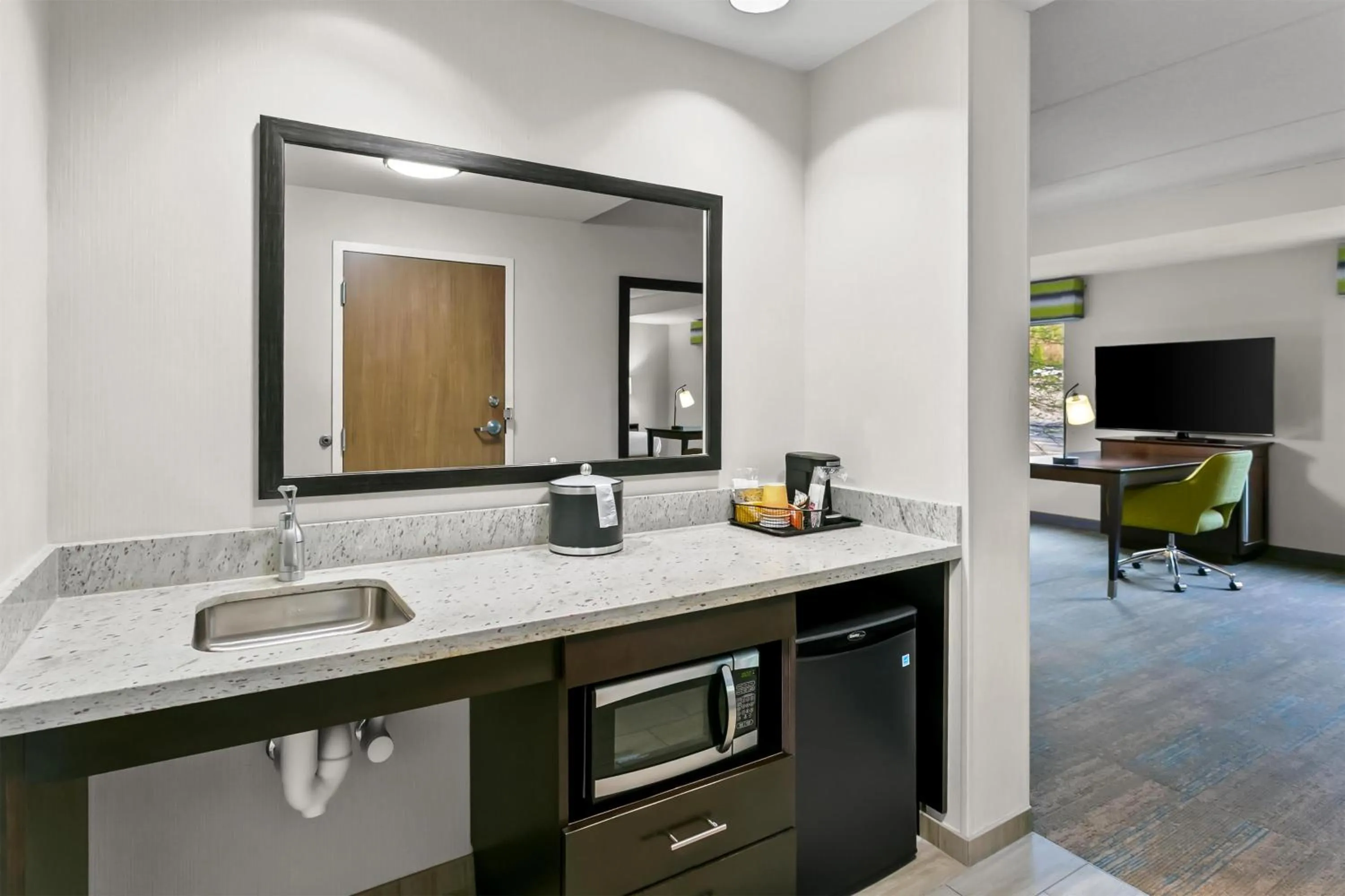 Other in Hampton Inn & Suites Baltimore/Woodlawn